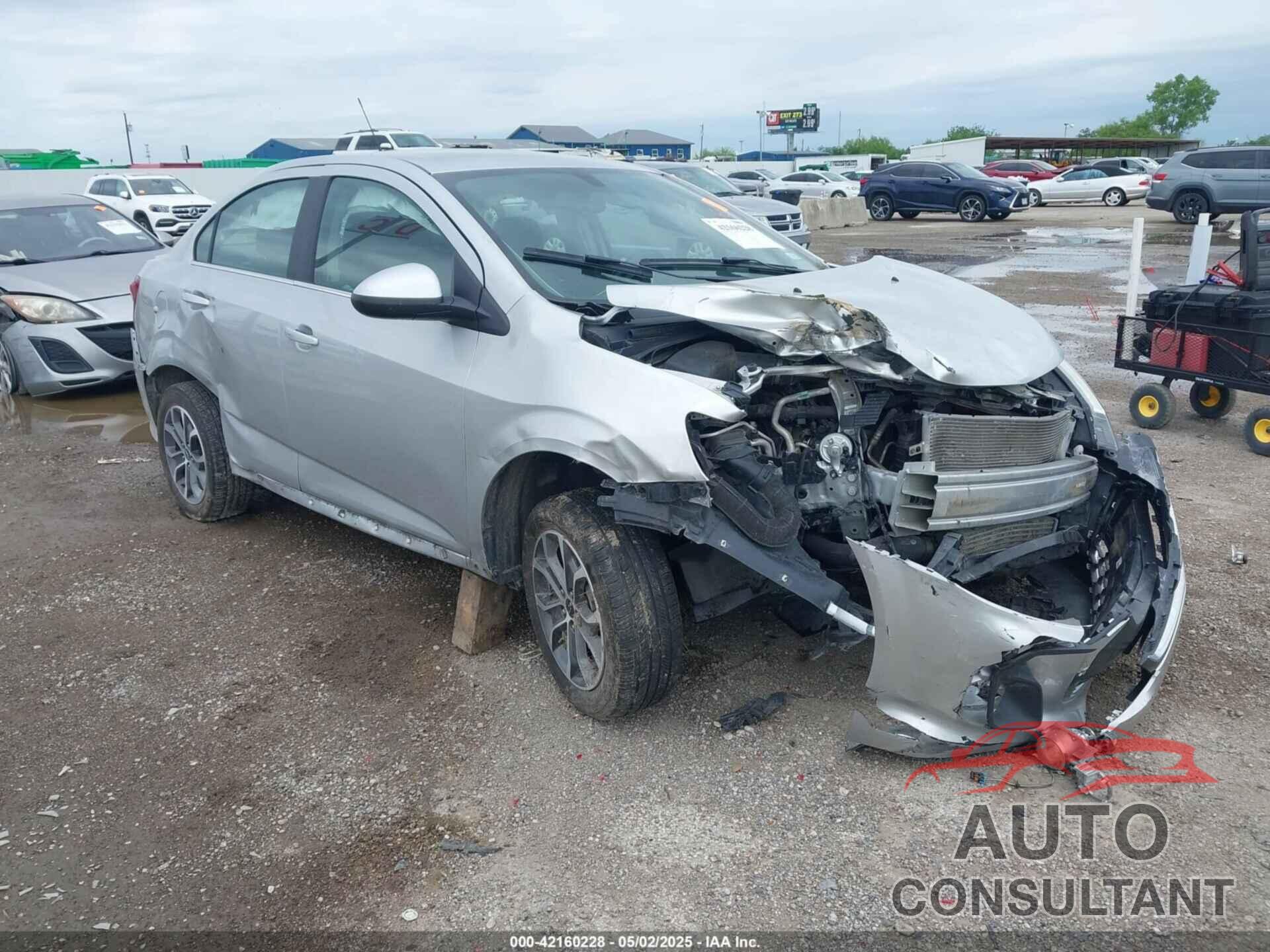 CHEVROLET SONIC 2019 - 1G1JD5SB6K4111161