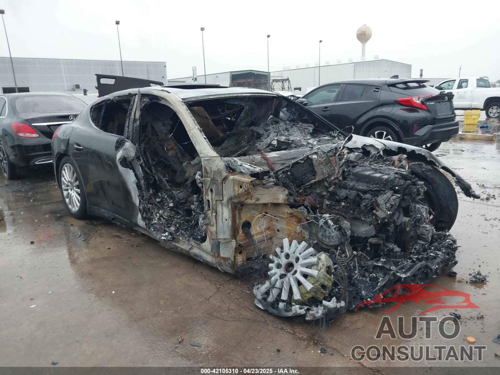 PORSCHE PANAMERA E-HYBRID 2014 - WP0AD2A75EL044131