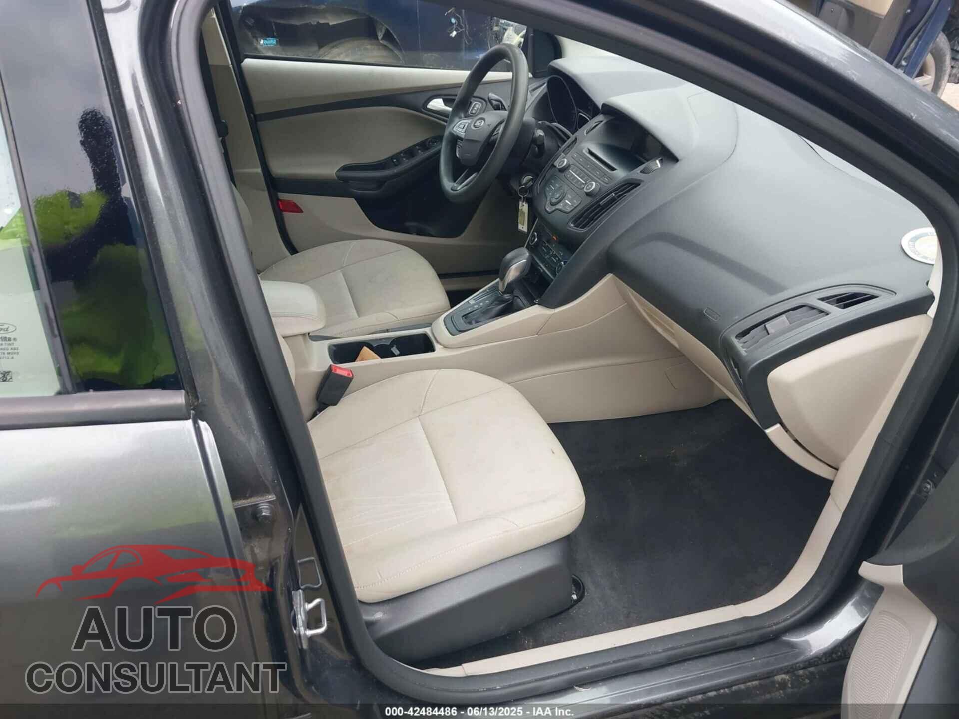 FORD FOCUS 2017 - 1FADP3F29HL224939