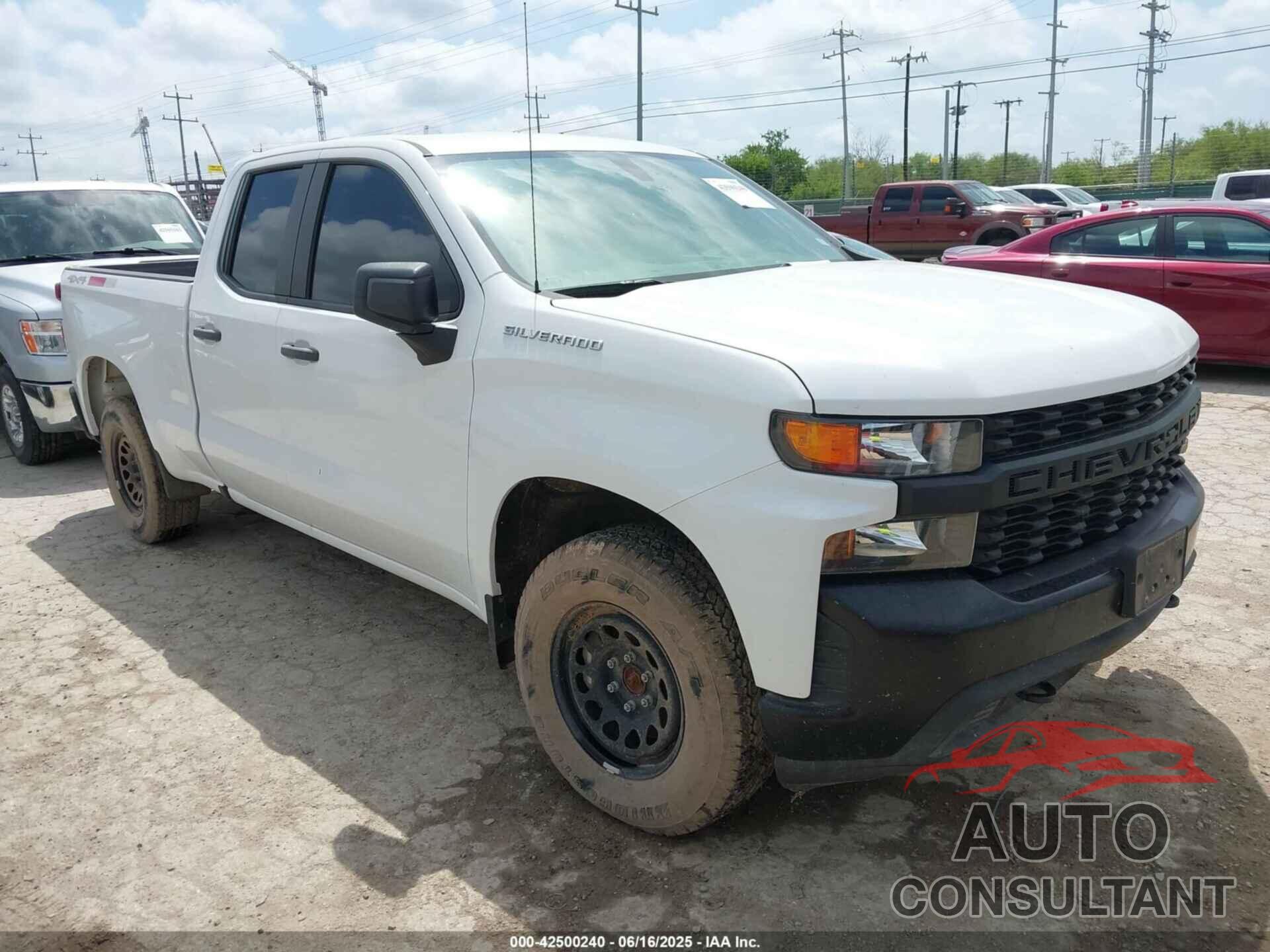 CHEVROLET SILVERADO 1500 LTD 2022 - 1GCRYAEDXNZ174808