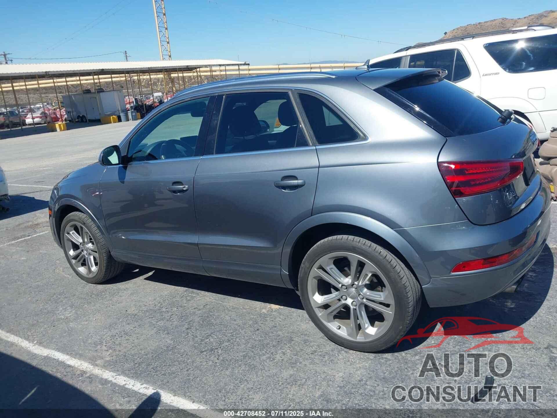 AUDI Q3 2015 - WA1GFCFSXFR014431