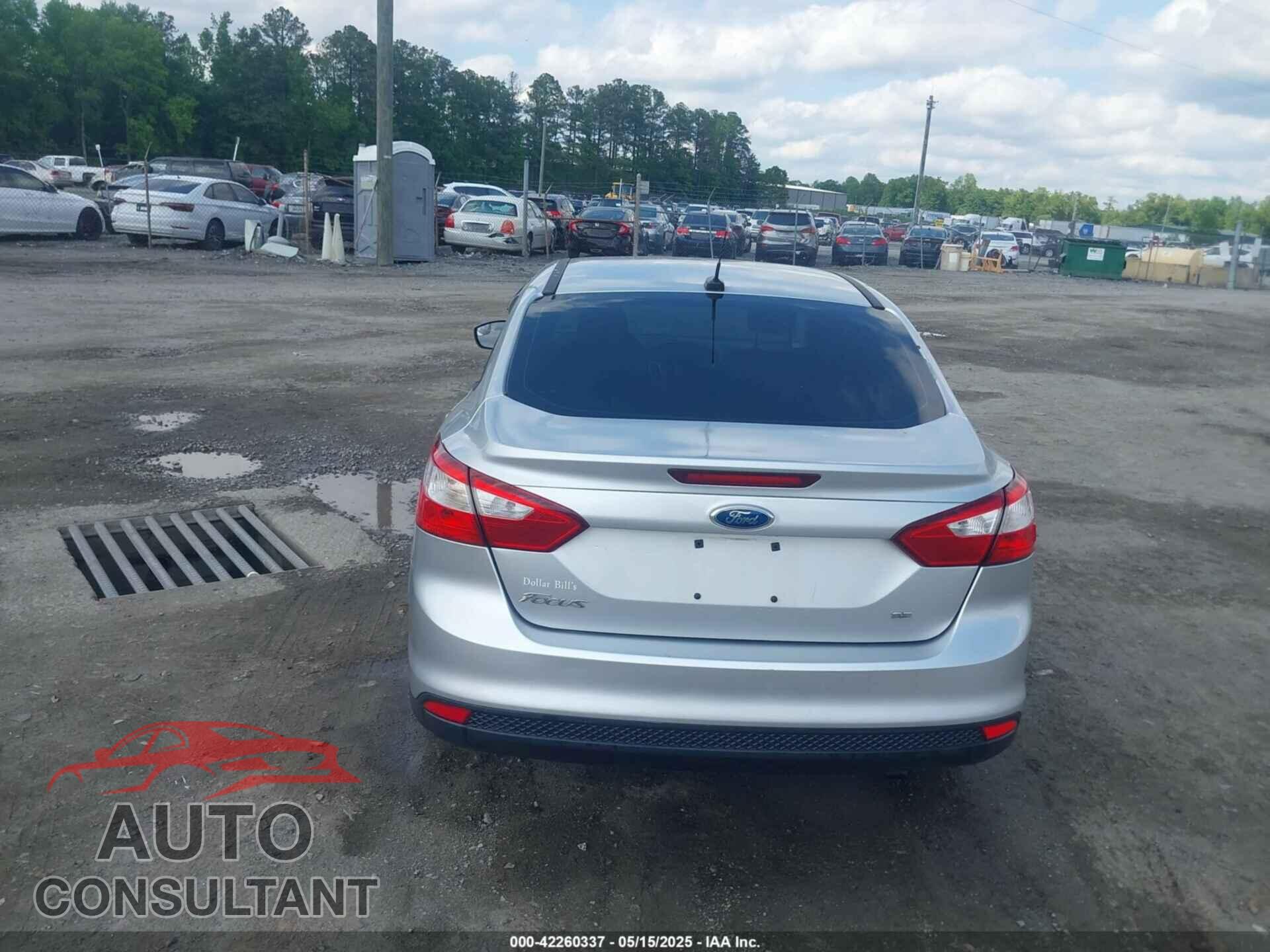 FORD FOCUS 2012 - 1FAHP3F2XCL106568