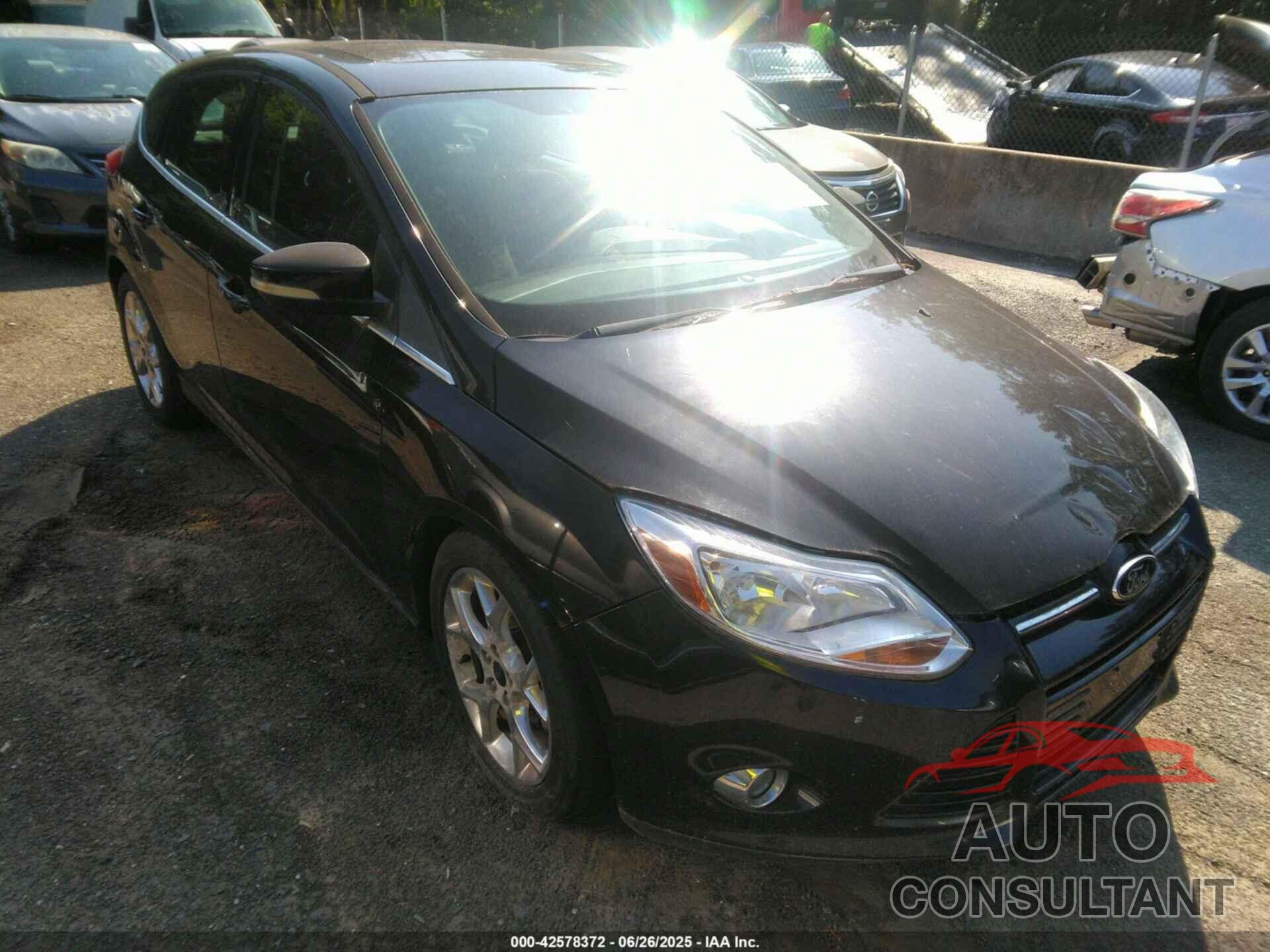 FORD FOCUS 2012 - 1FAHP3M28CL356510