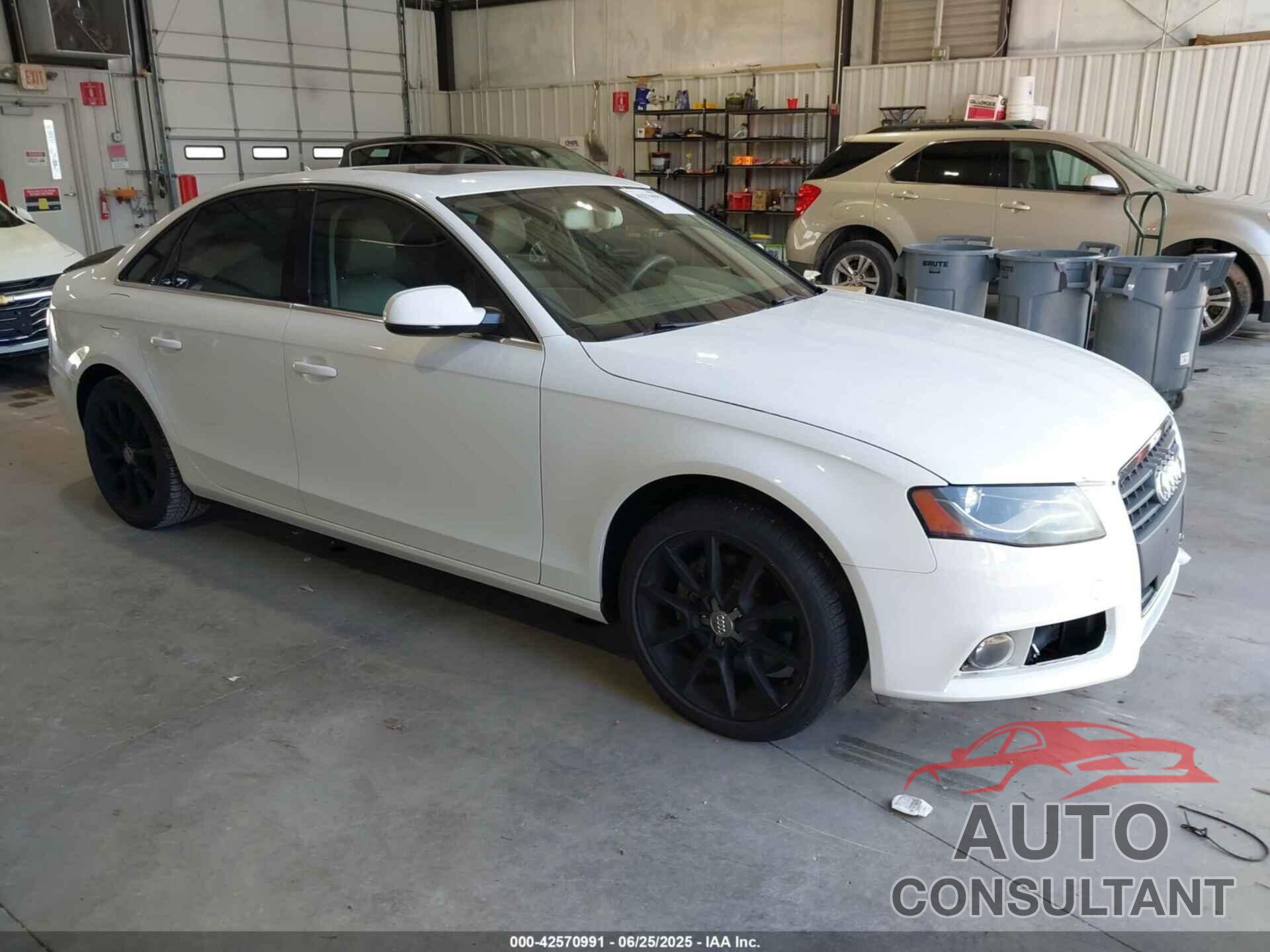 AUDI A4 2011 - WAUEFAFL0BN041582