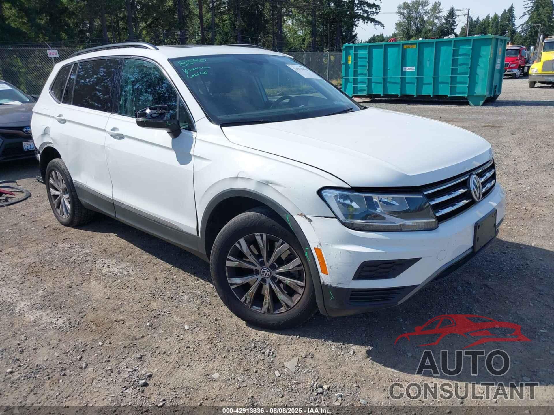 VOLKSWAGEN TIGUAN 2018 - 3VV2B7AX5JM131626