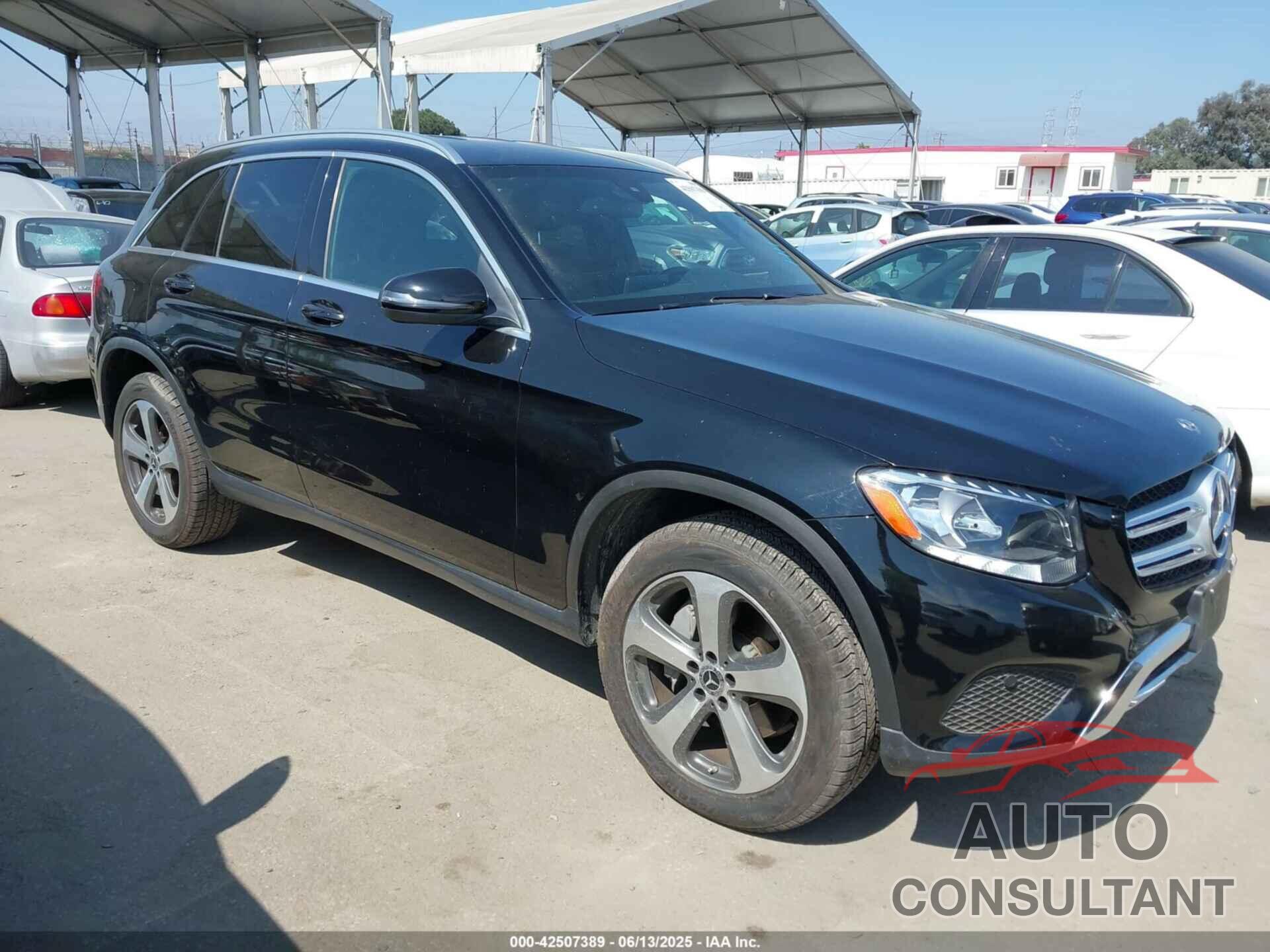MERCEDES-BENZ GLC 300 2017 - WDC0G4JB9HF266266