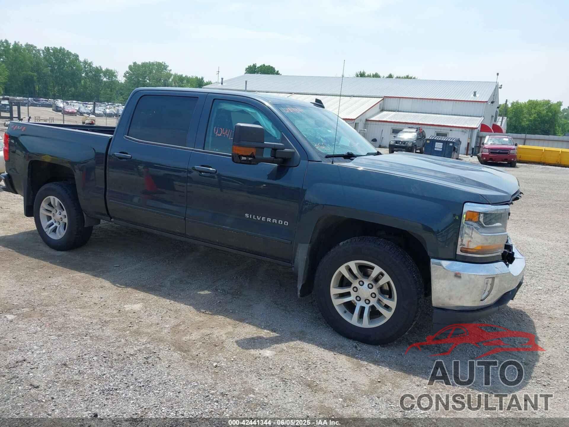 CHEVROLET SILVERADO 1500 2018 - 3GCUKREC6JG125021