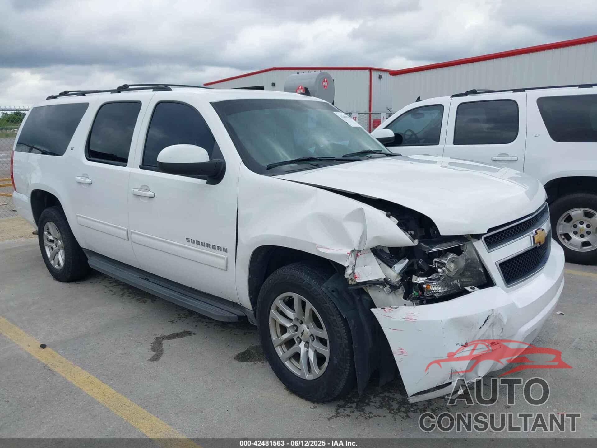 CHEVROLET SUBURBAN 1500 2014 - 1GNSCJE02ER153469