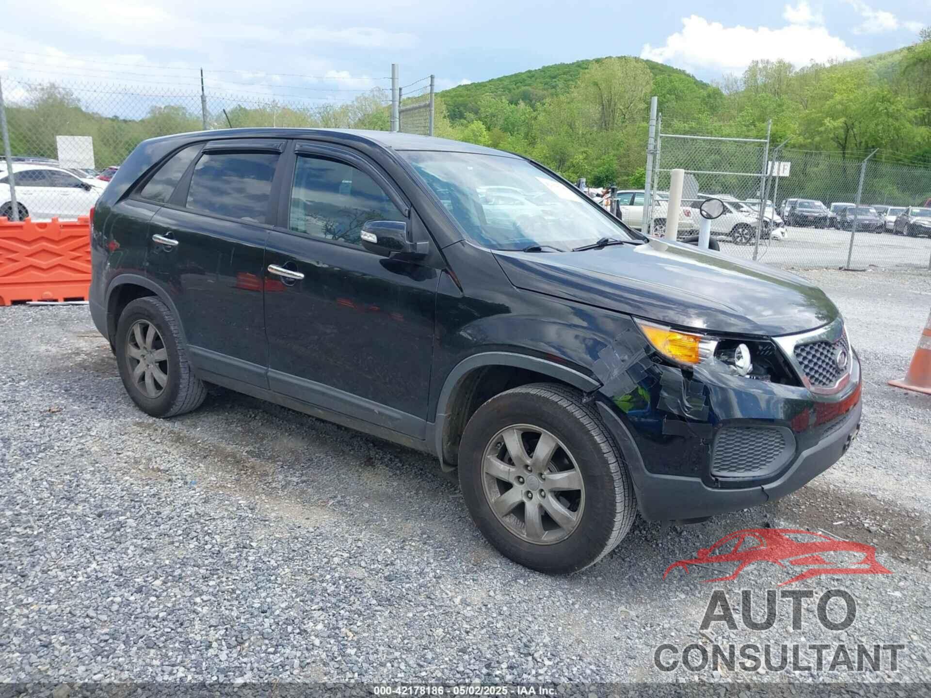 KIA SORENTO 2013 - 5XYKT3A10DG324400