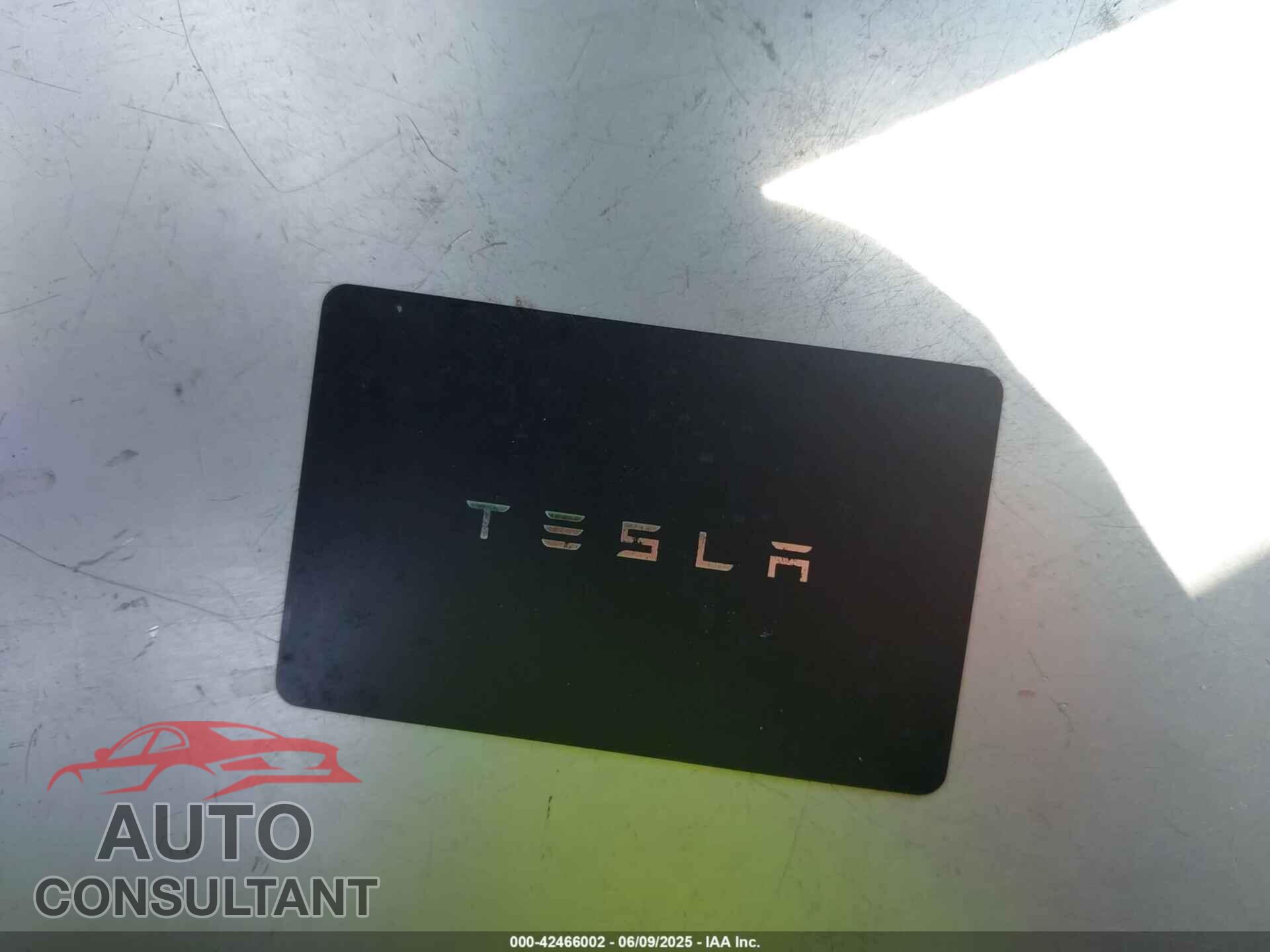 TESLA MODEL 3 2020 - 5YJ3E1EA4LF644211