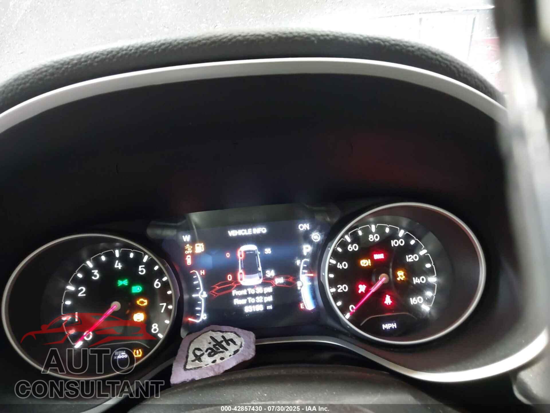 JEEP COMPASS 2018 - 3C4NJDCB4JT373845