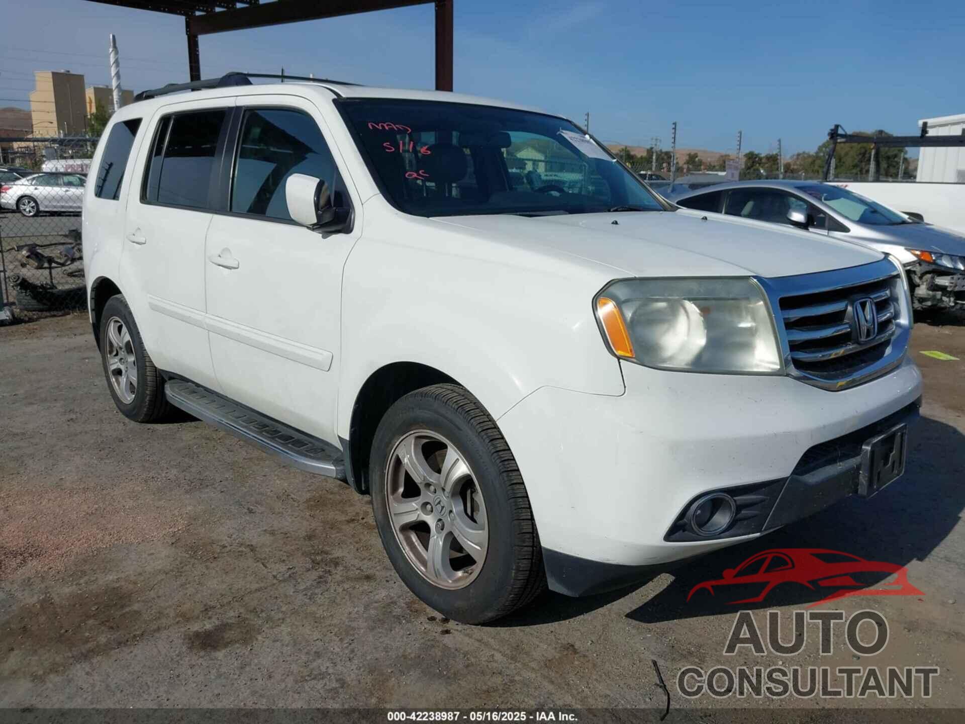 HONDA PILOT 2013 - 5FNYF3H51DB042641