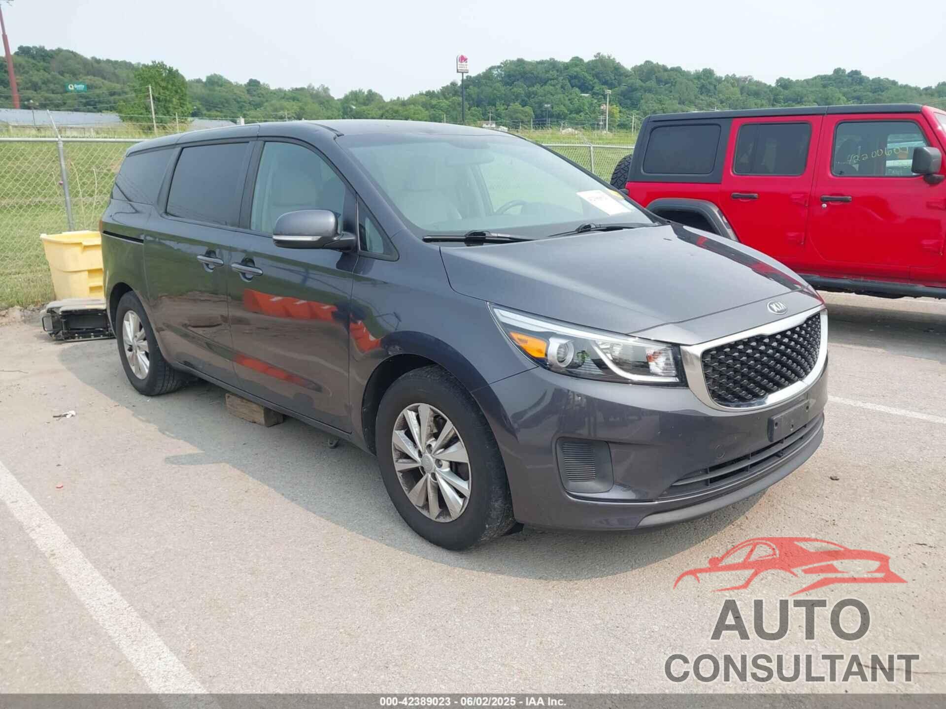 KIA SEDONA 2018 - KNDMB5C11J6389131