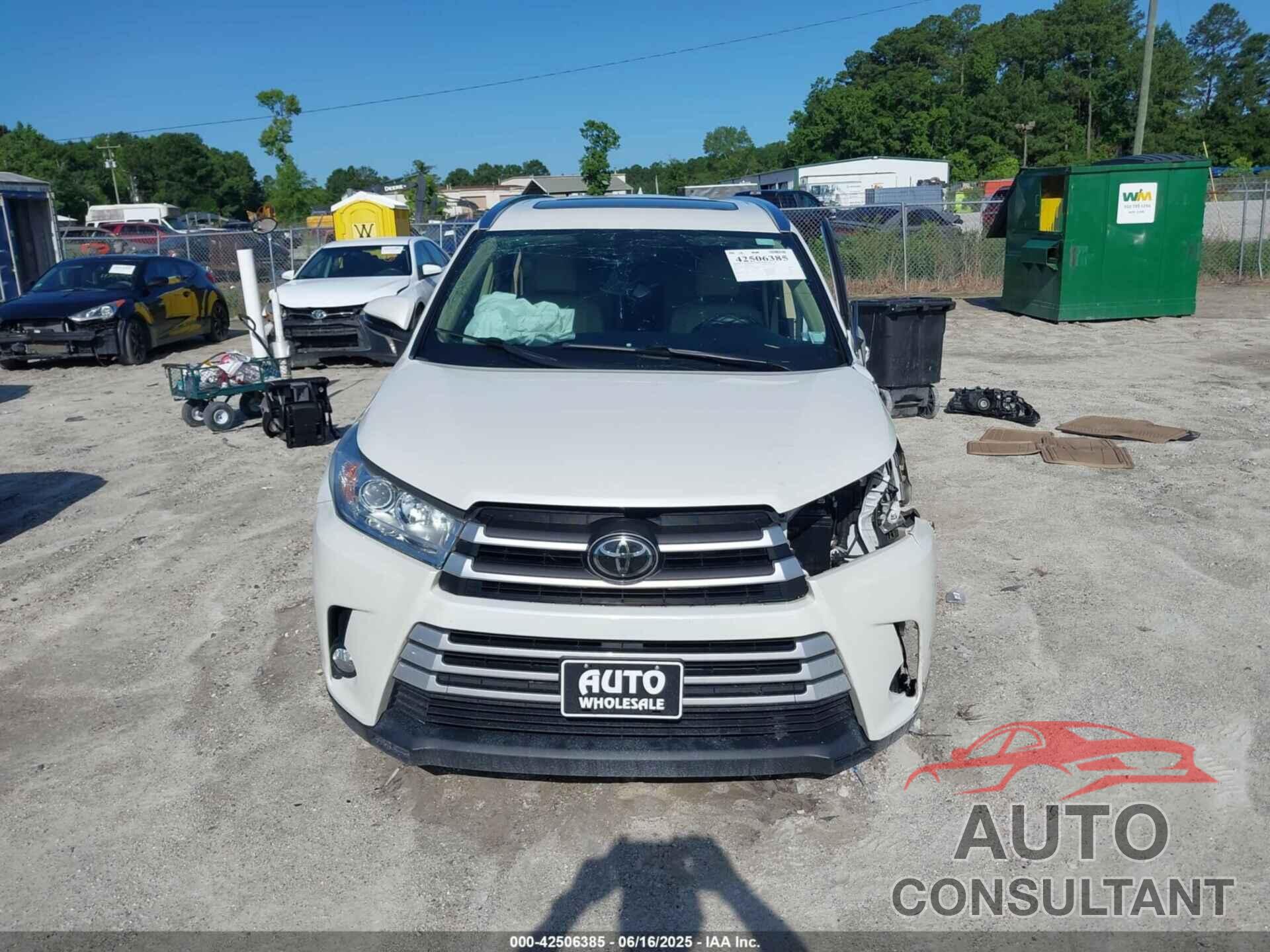 TOYOTA HIGHLANDER 2017 - 5TDKZRFH4HS525085