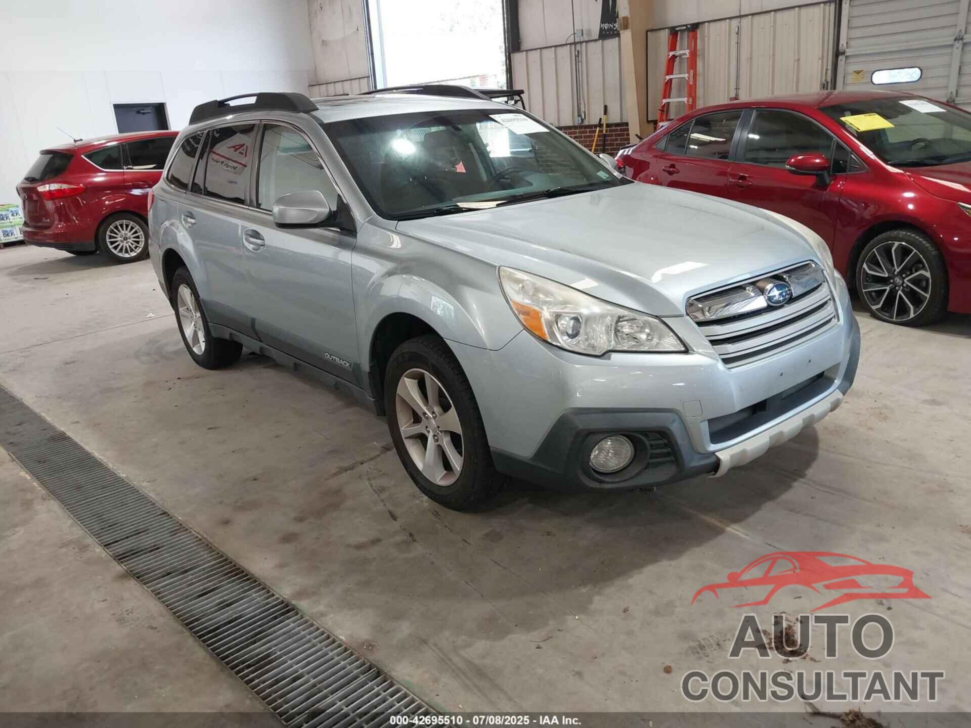 SUBARU OUTBACK 2013 - 4S4BRBKC4D3303039