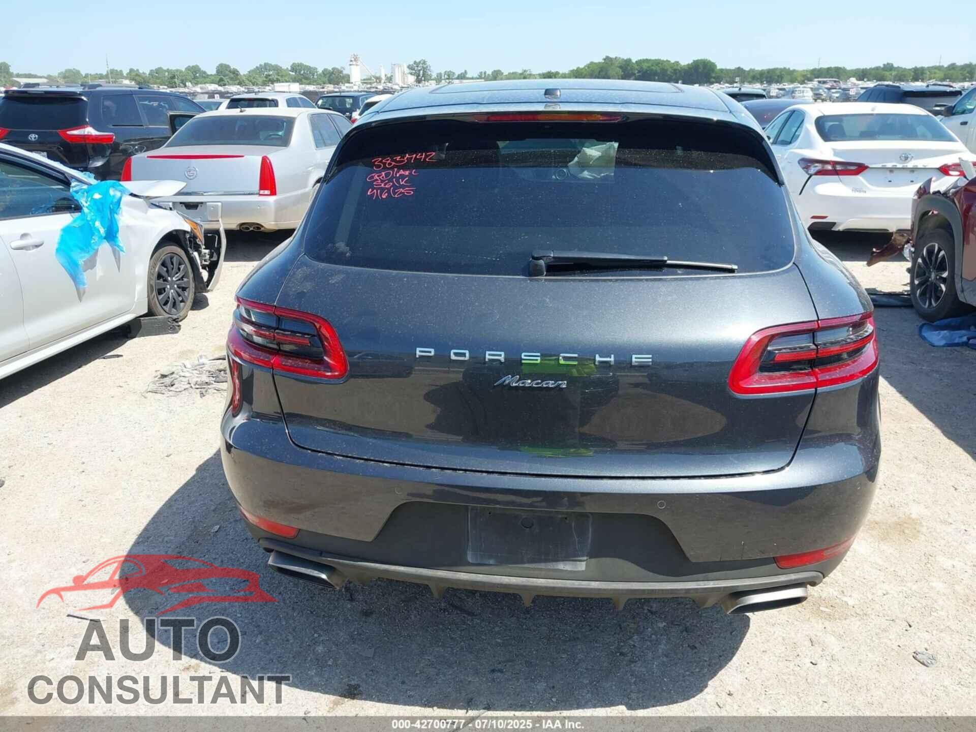 PORSCHE MACAN 2017 - WP1AA2A51HLB04884