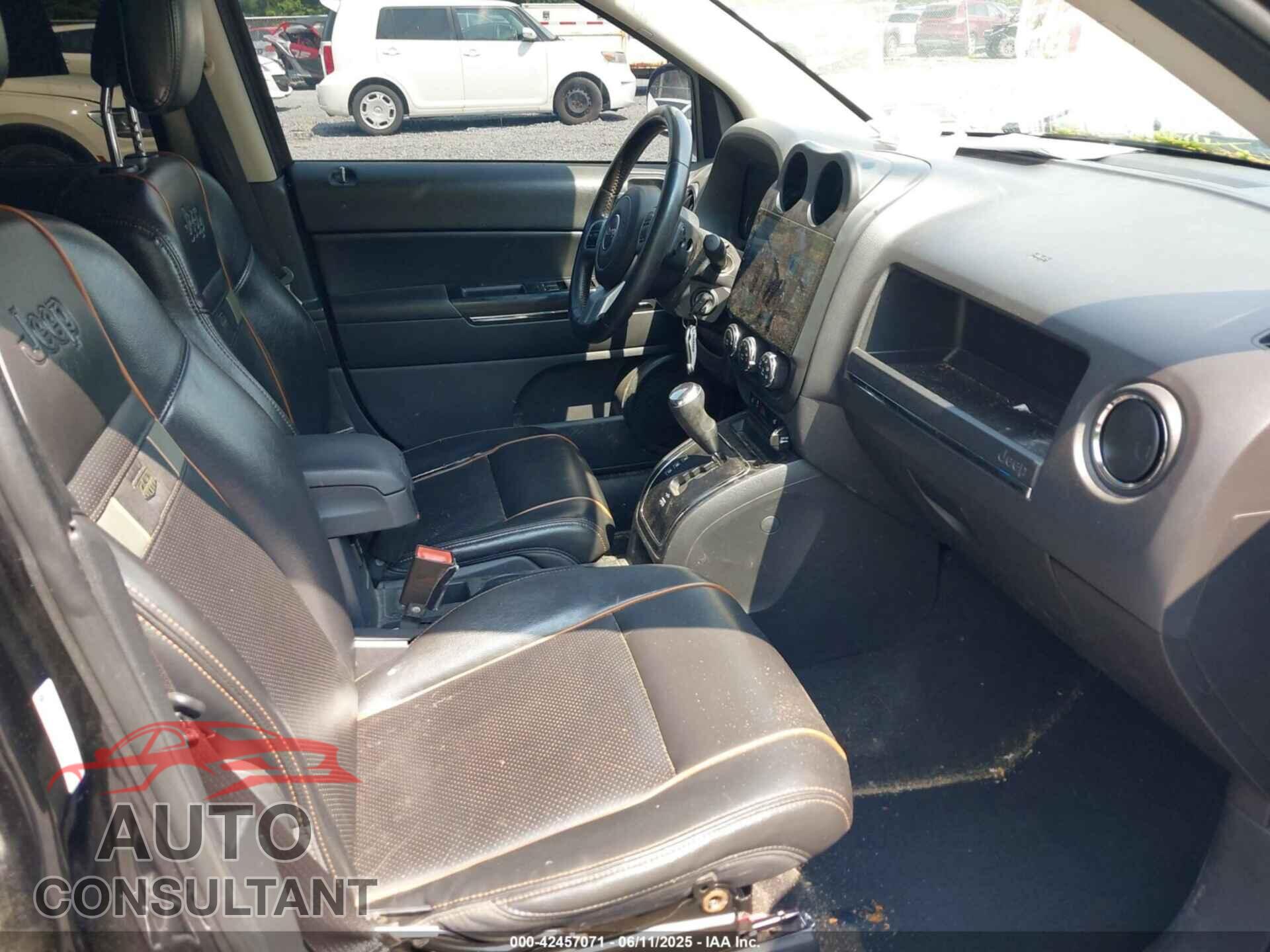 JEEP COMPASS 2011 - 1J4NF5FB2BD165306