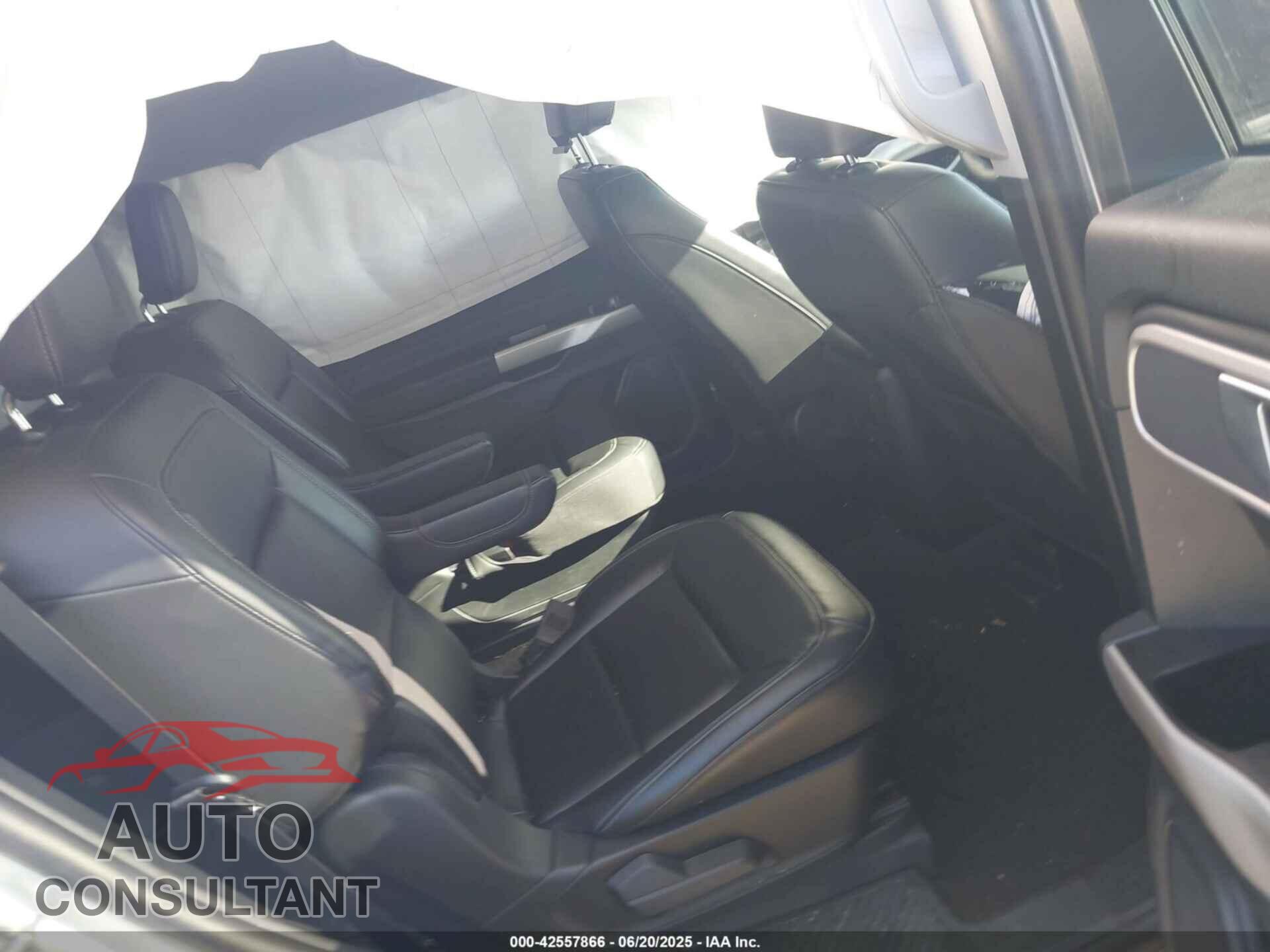 FORD EXPLORER 2023 - 1FMSK7DH1PGC36049