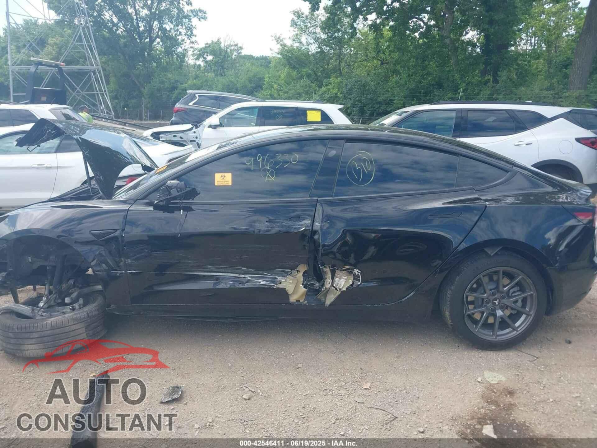TESLA MODEL 3 2021 - 5YJ3E1EA5MF996330