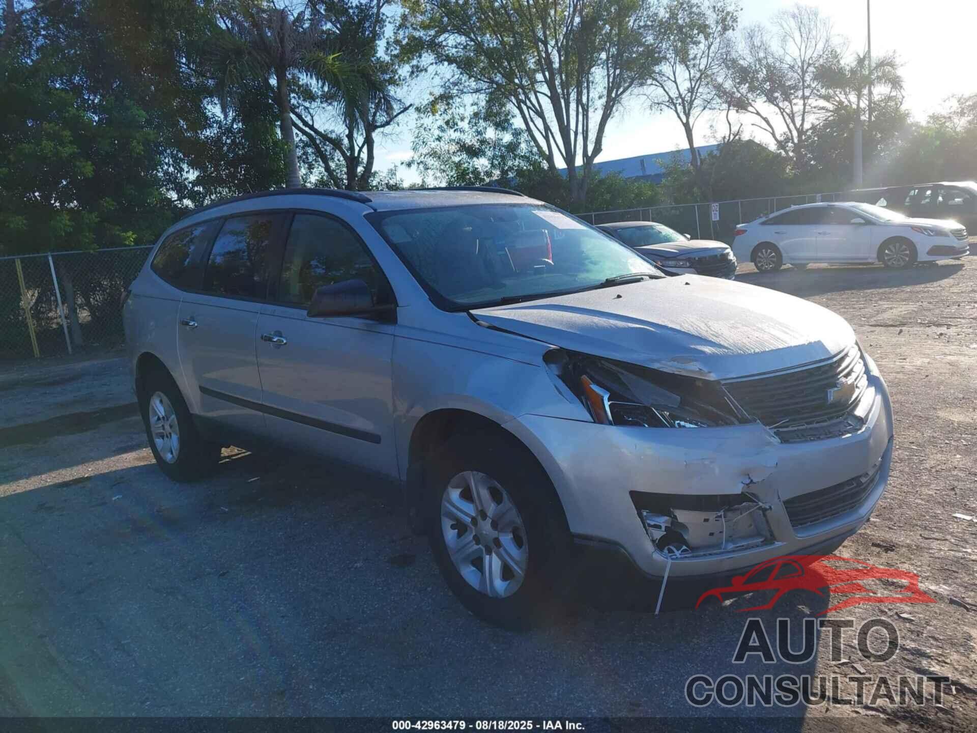 CHEVROLET TRAVERSE 2015 - 1GNKRFKD9FJ133562