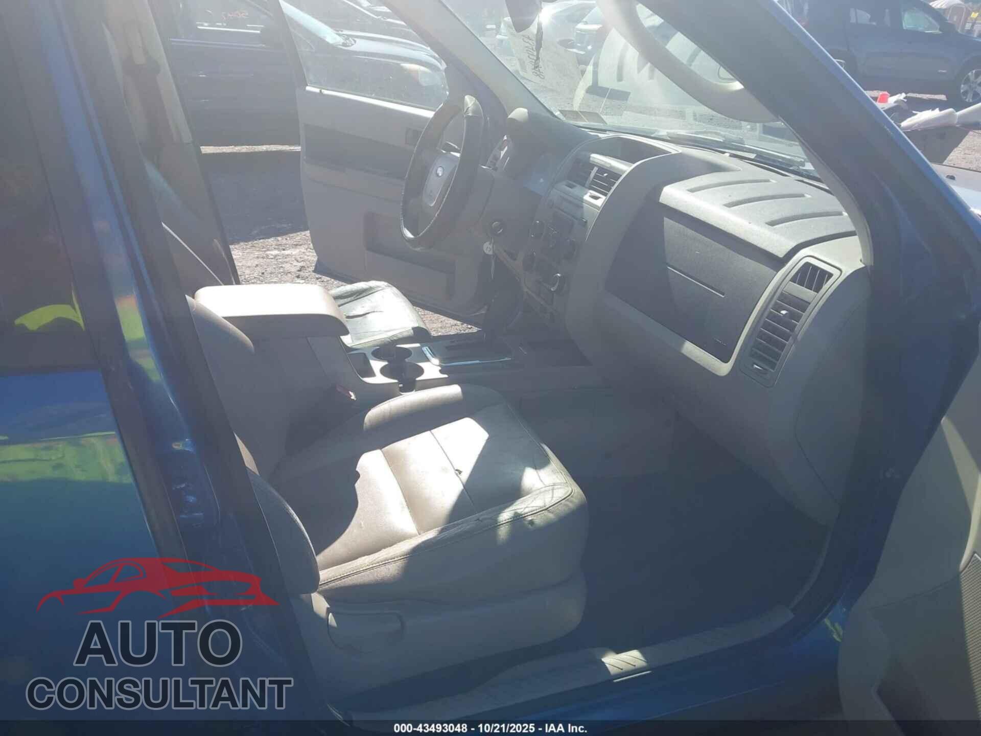 FORD ESCAPE 2010 - 1FMCU9DG9AKA10993