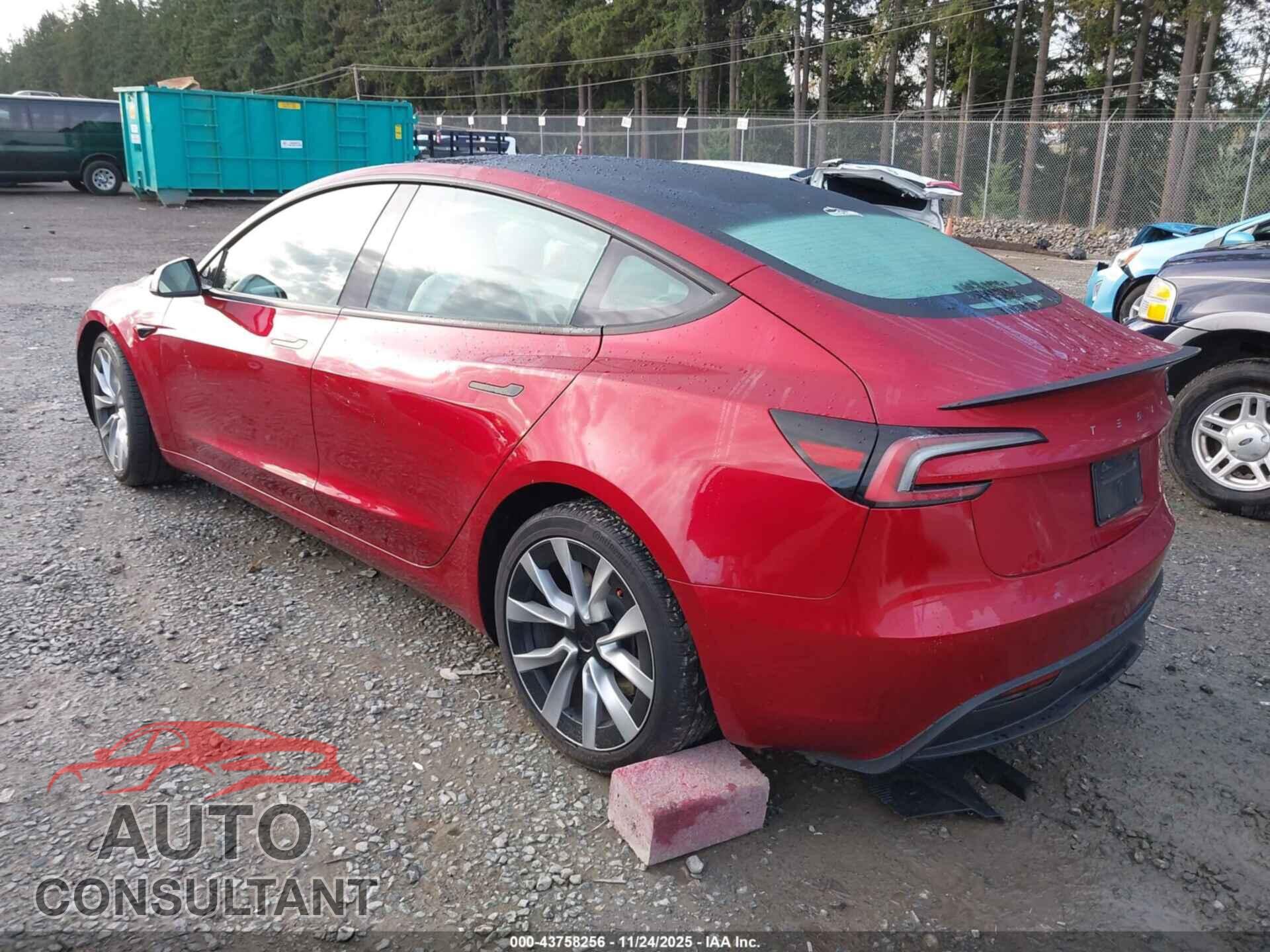 TESLA MODEL 3 2024 - 5YJ3E1EA9RF801868
