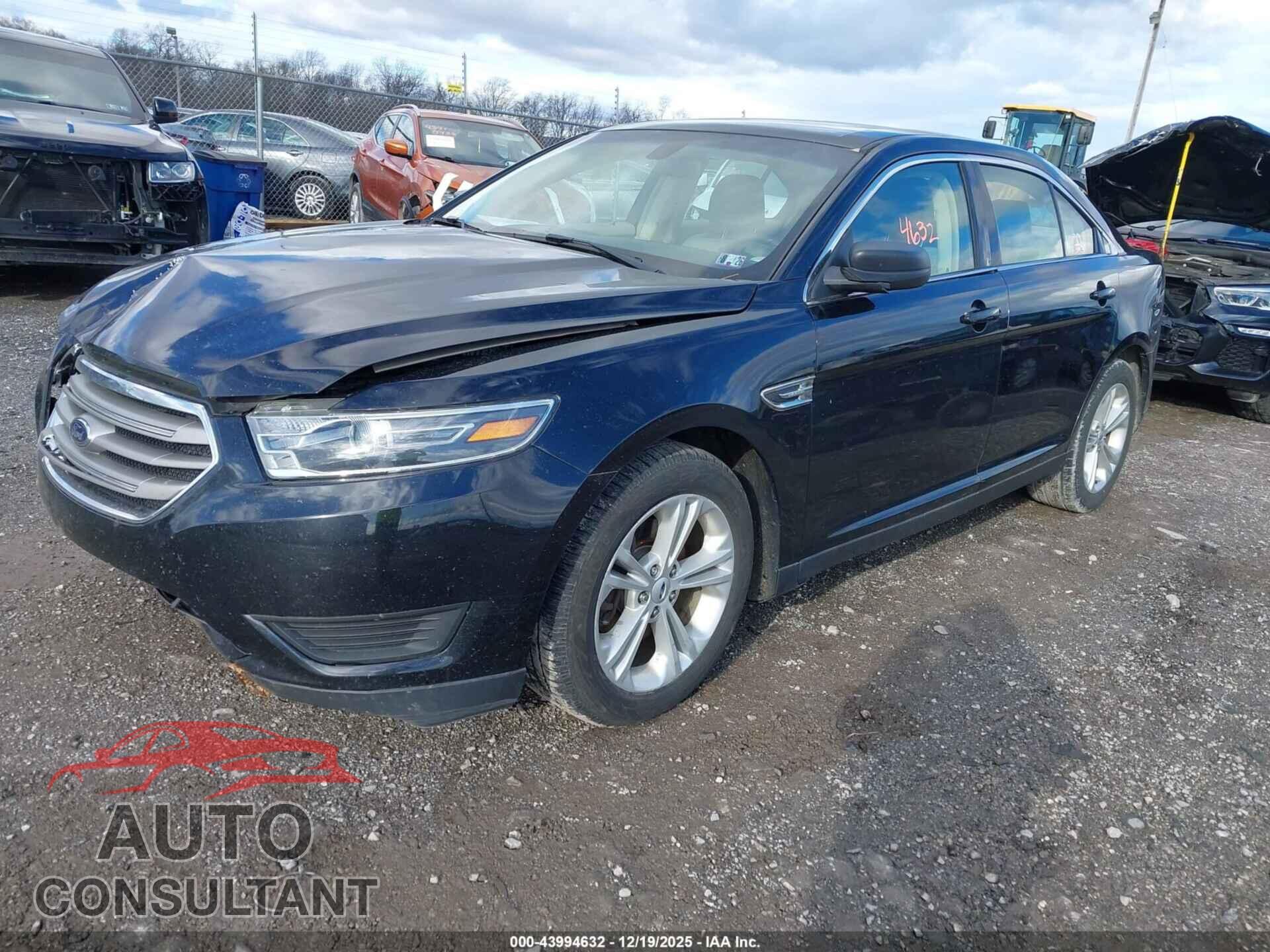 FORD TAURUS 2017 - 1FAHP2D88HG117621