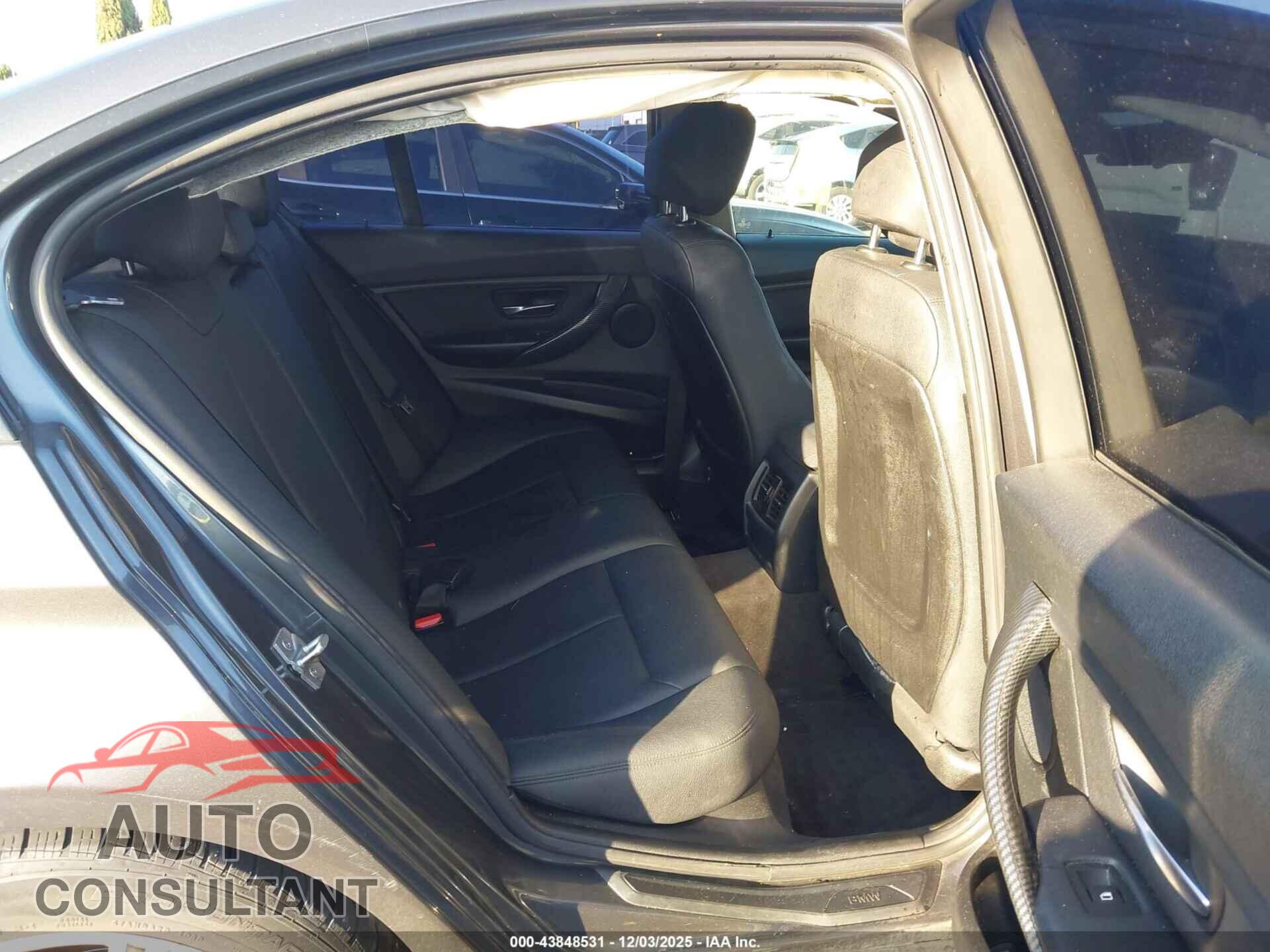 BMW 320I 2013 - WBA3B1C55DF462073