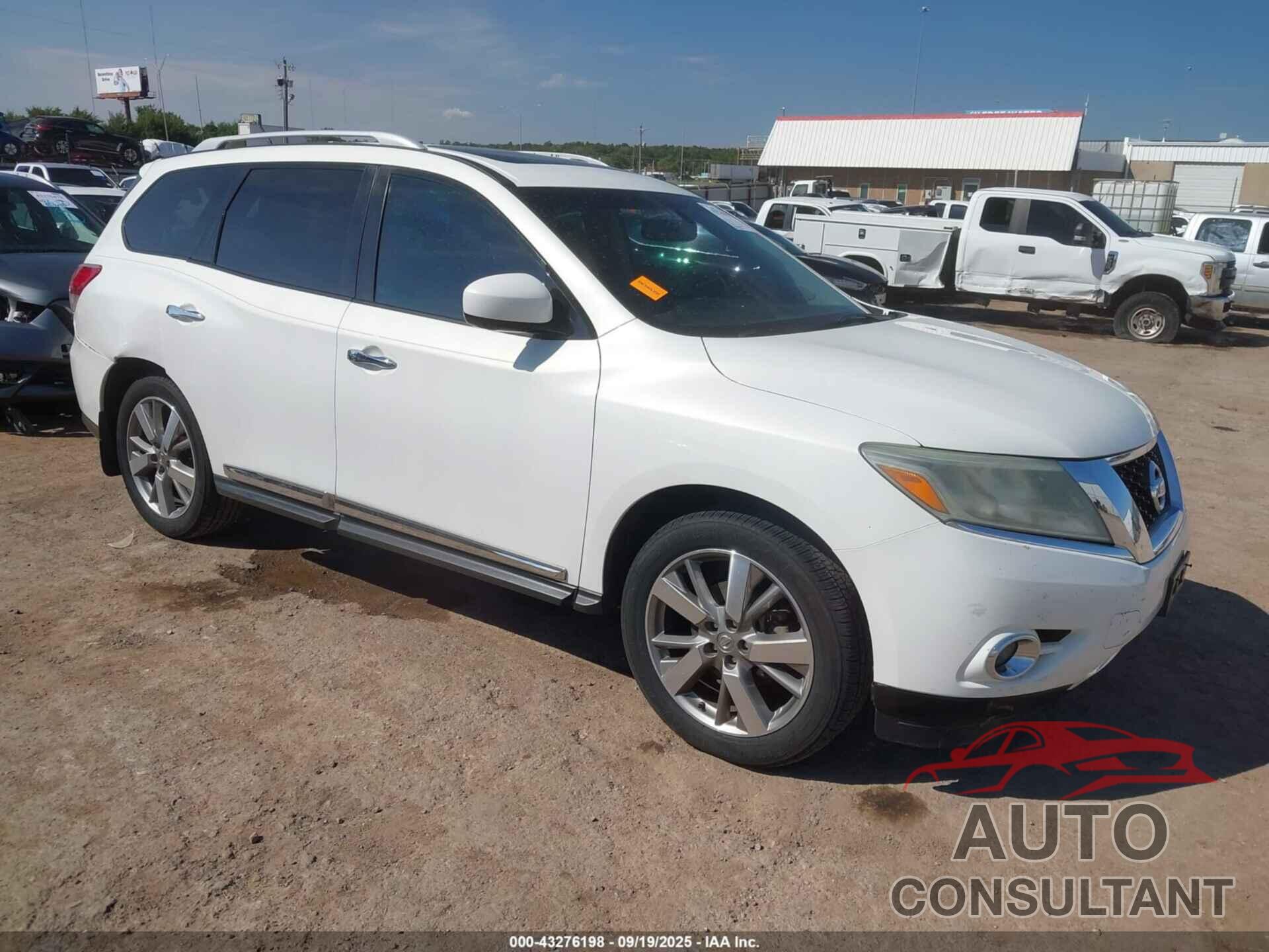 NISSAN PATHFINDER 2013 - 5N1AR2MN7DC635969