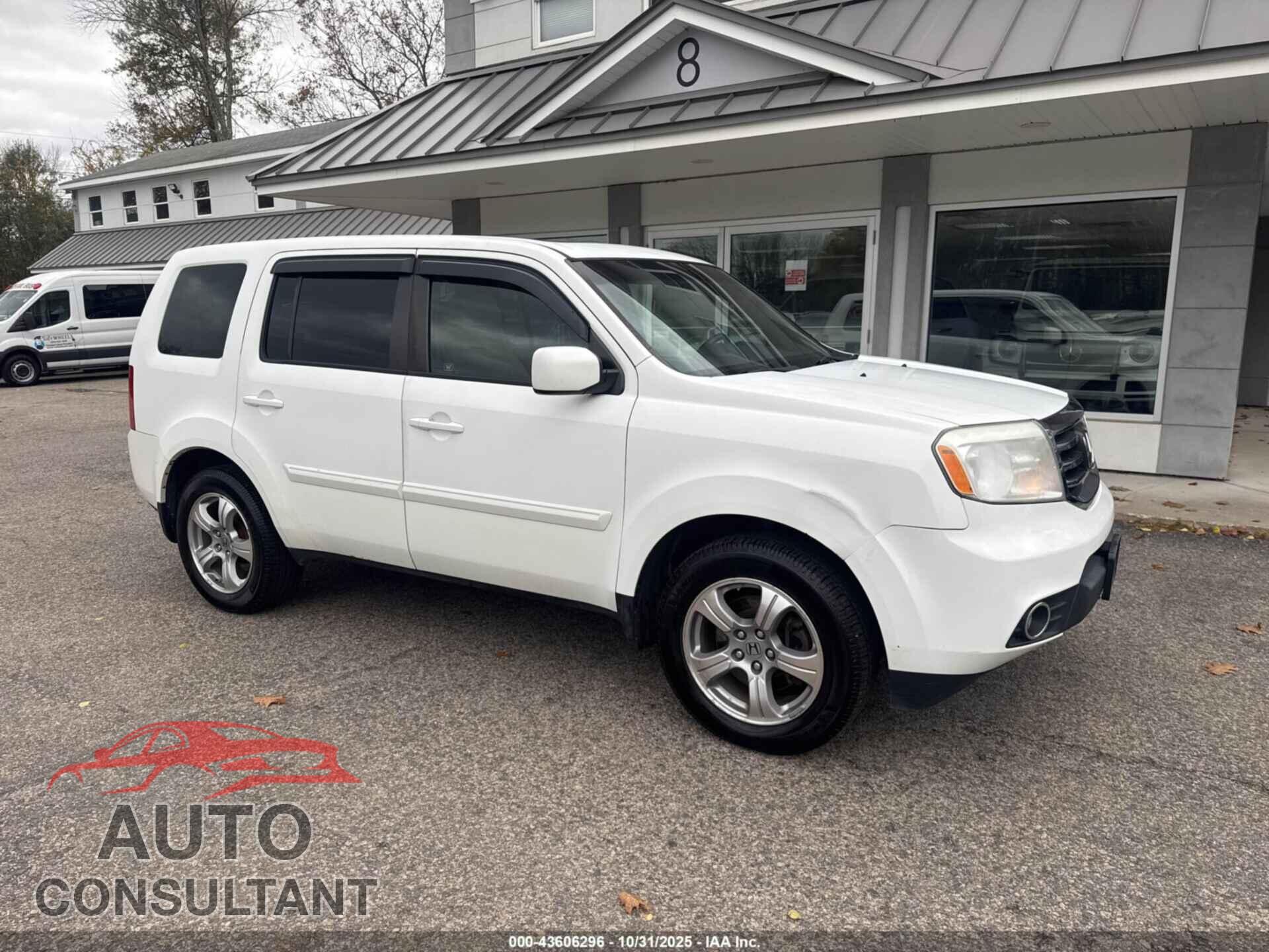 HONDA PILOT 2012 - 5FNYF4H52CB025657