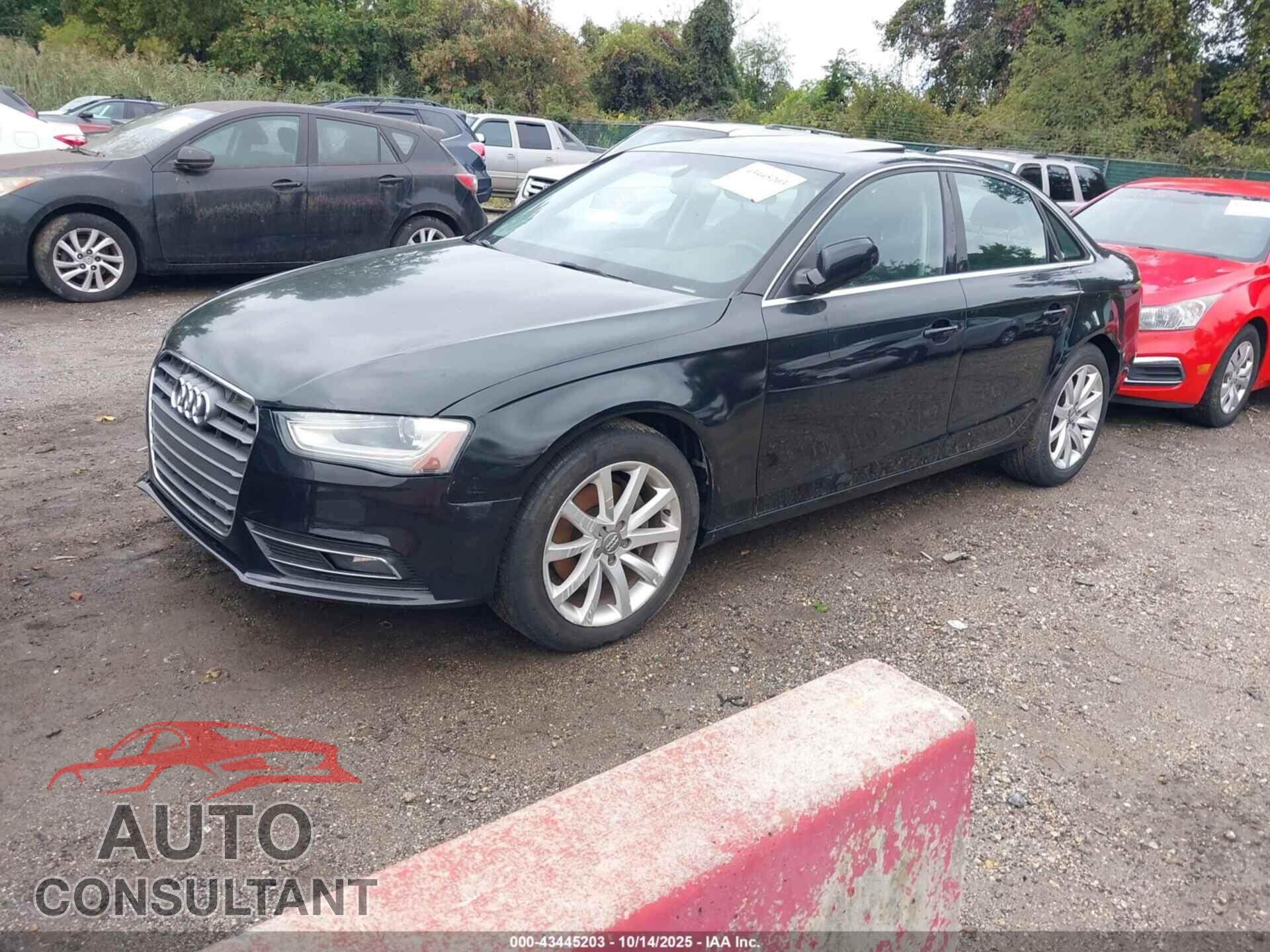 AUDI A4 2013 - WAUEFAFL2DN043532
