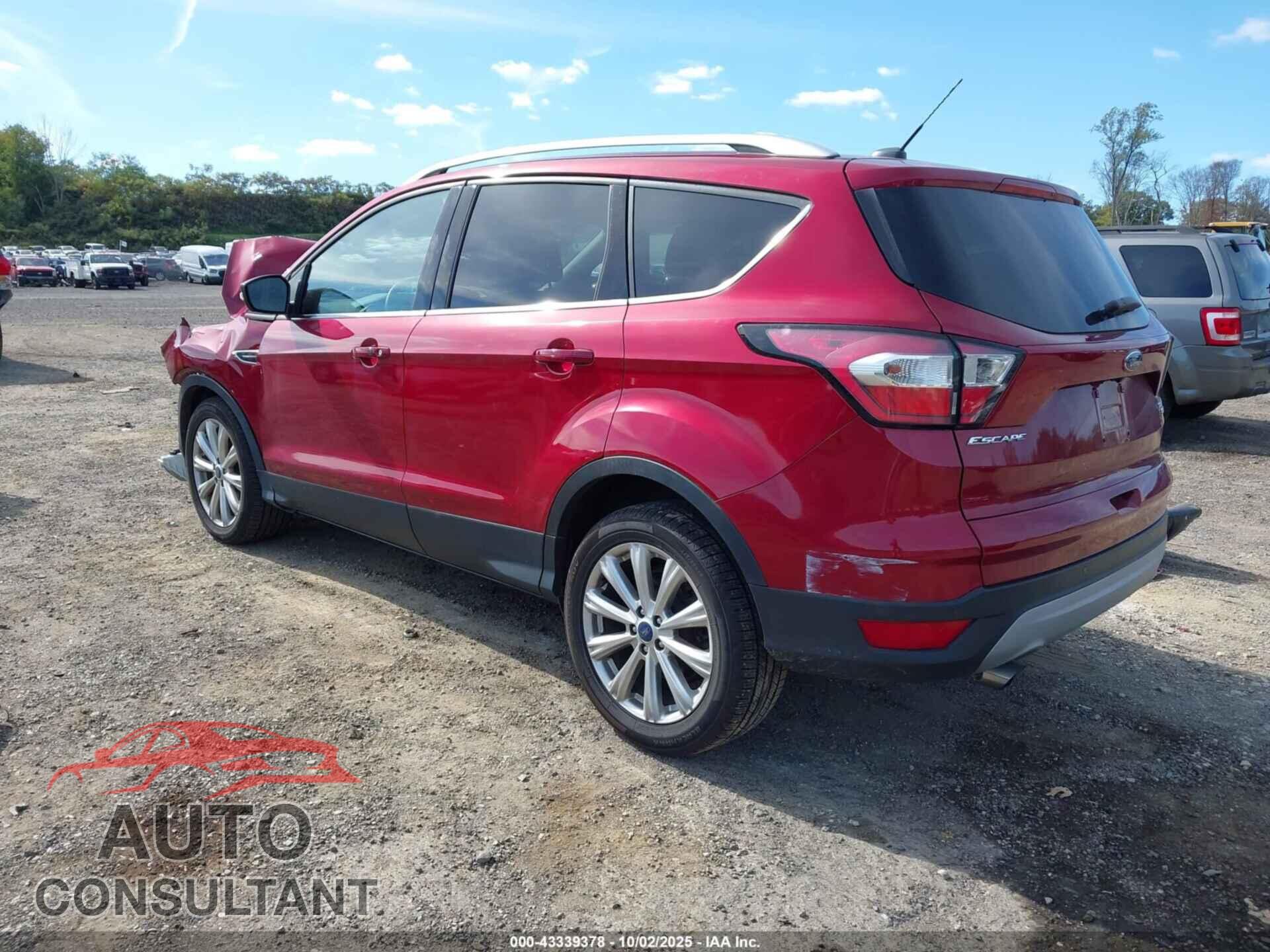 FORD ESCAPE 2017 - 1FMCU9JD2HUC71438