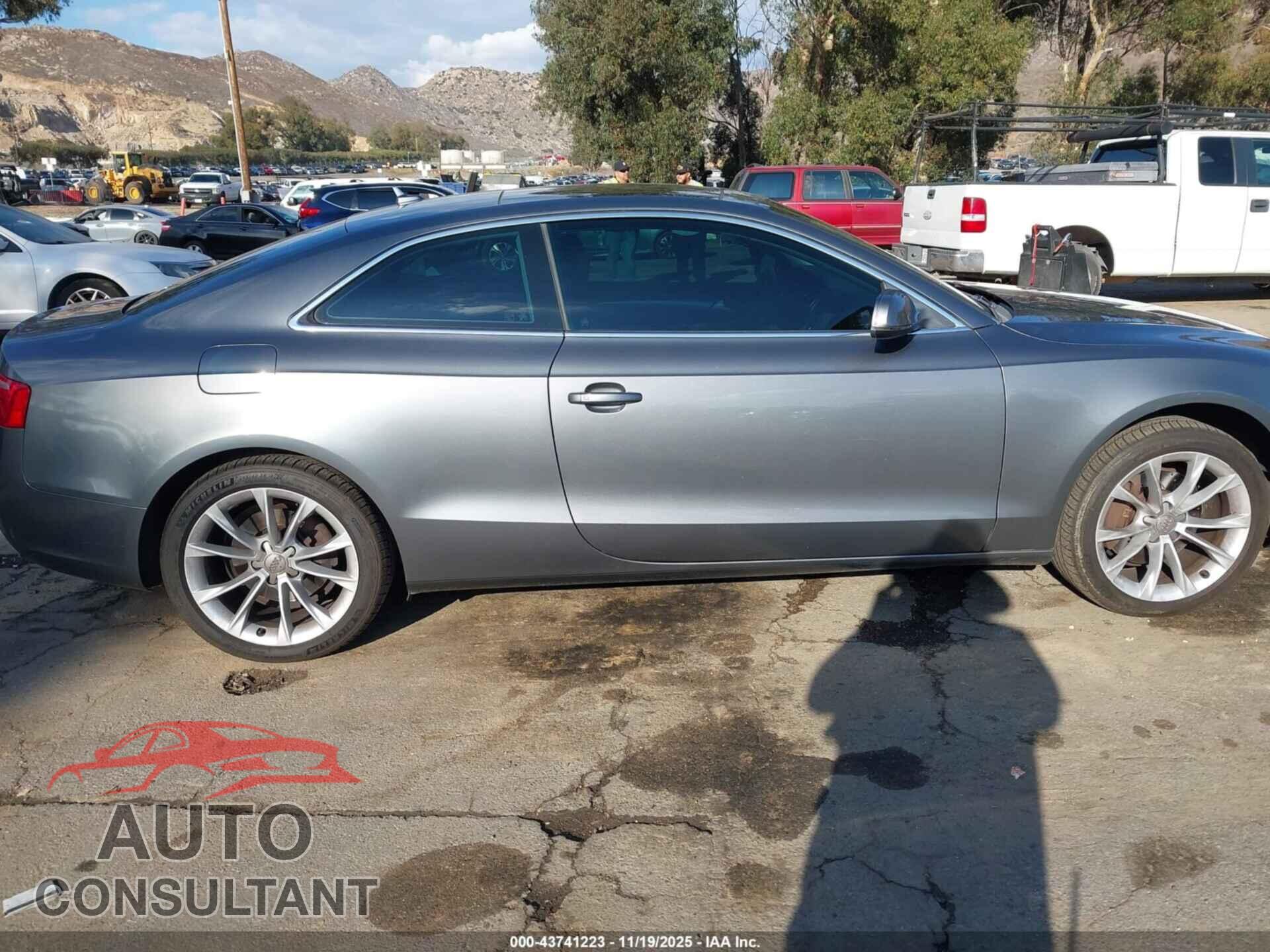AUDI A5 2013 - WAUCFAFR3DA055031