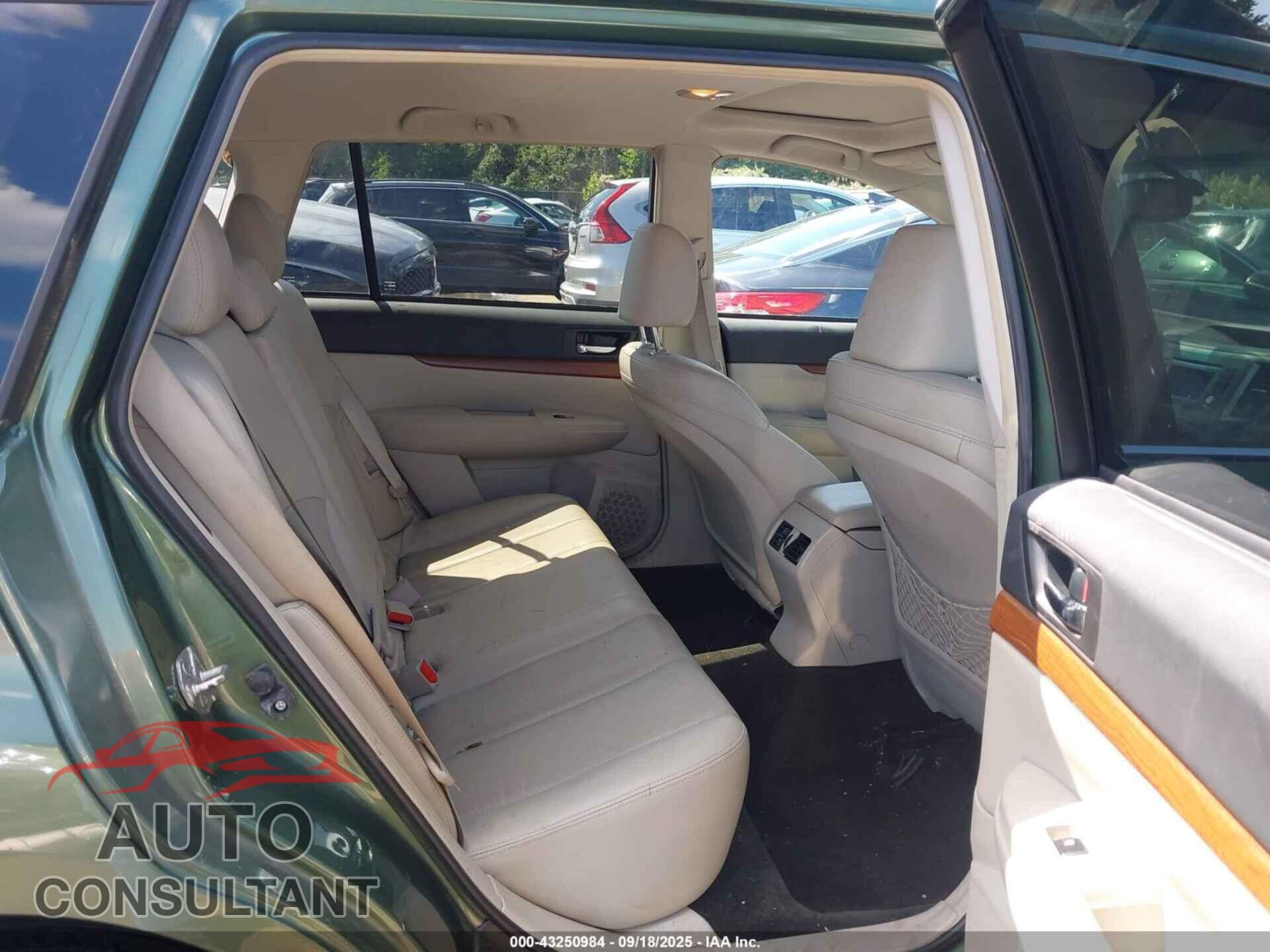 SUBARU OUTBACK 2013 - 4S4BRBKC6D3302569