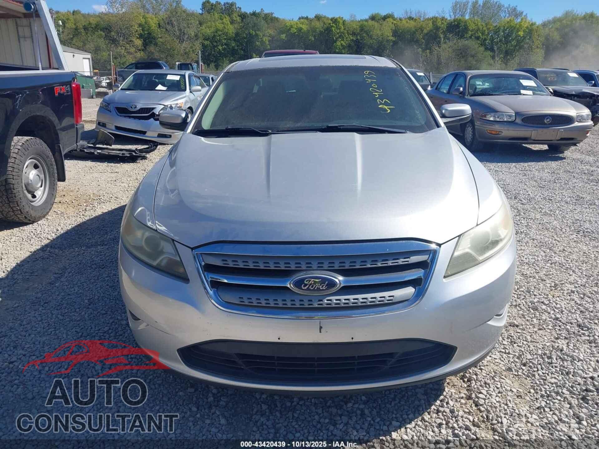 FORD TAURUS 2011 - 1FAHP2EW3BG157724