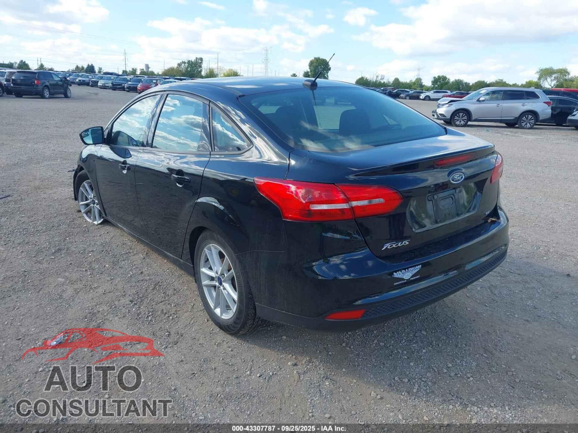 FORD FOCUS 2017 - 1FADP3F23HL315639