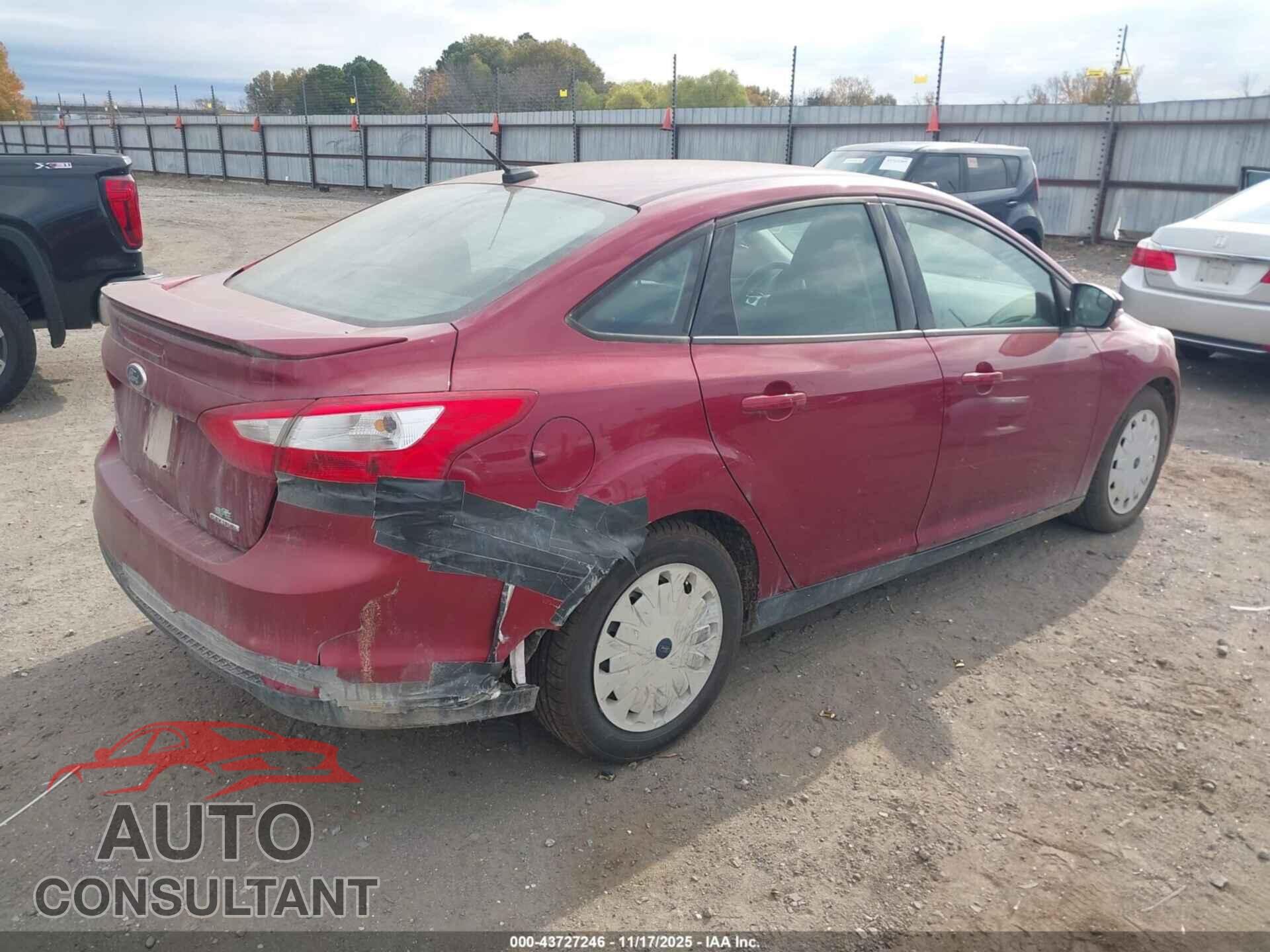 FORD FOCUS 2013 - 1FADP3F24DL174882