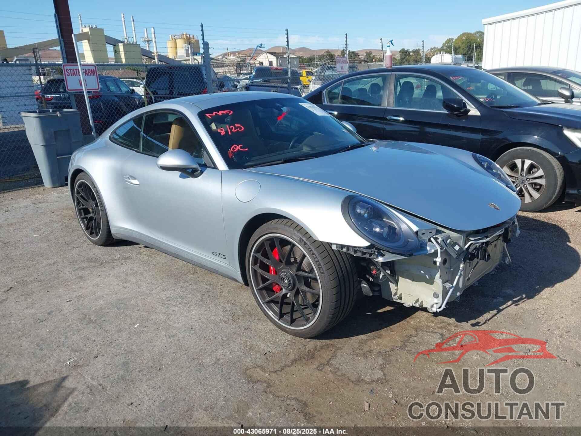 PORSCHE 911 2018 - WP0AB2A98JS122876