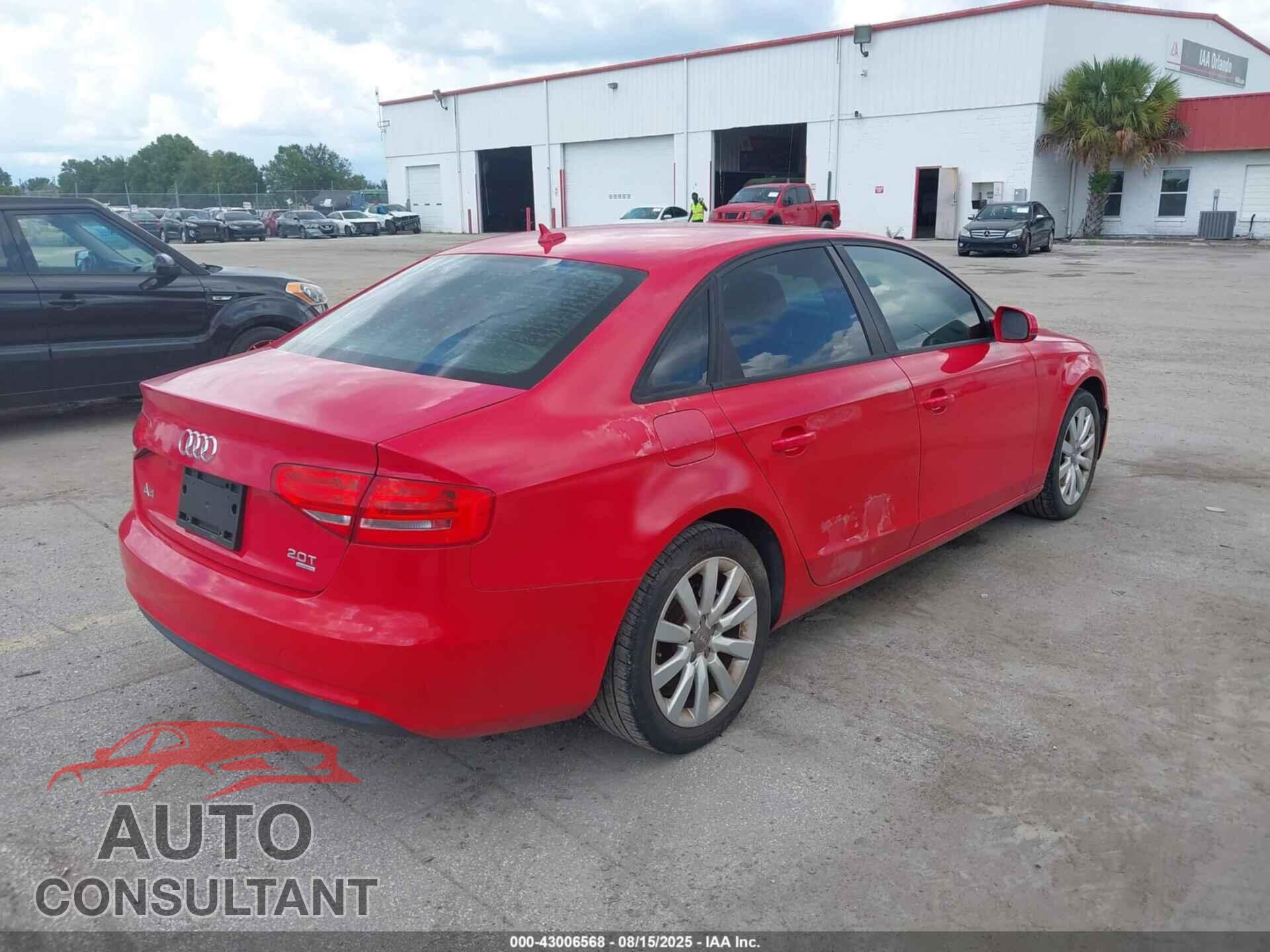 AUDI A4 2013 - WAUBFAFL8DN043232