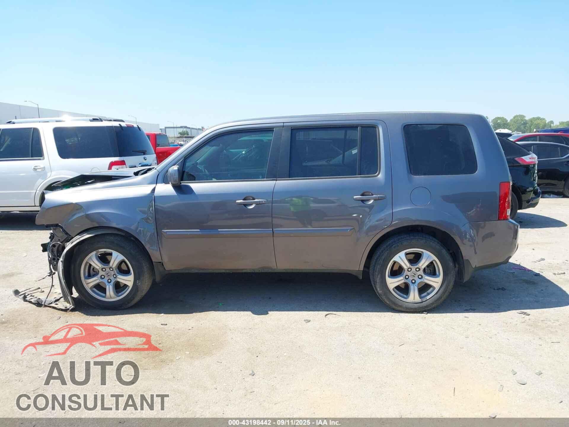 HONDA PILOT 2015 - 5FNYF3H56FB007998