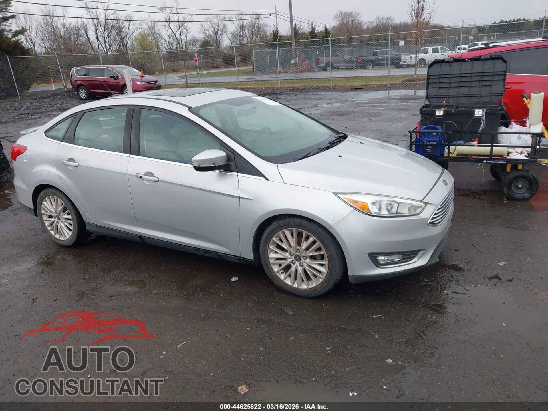 FORD FOCUS 2018 - 1FADP3J2XJL293846