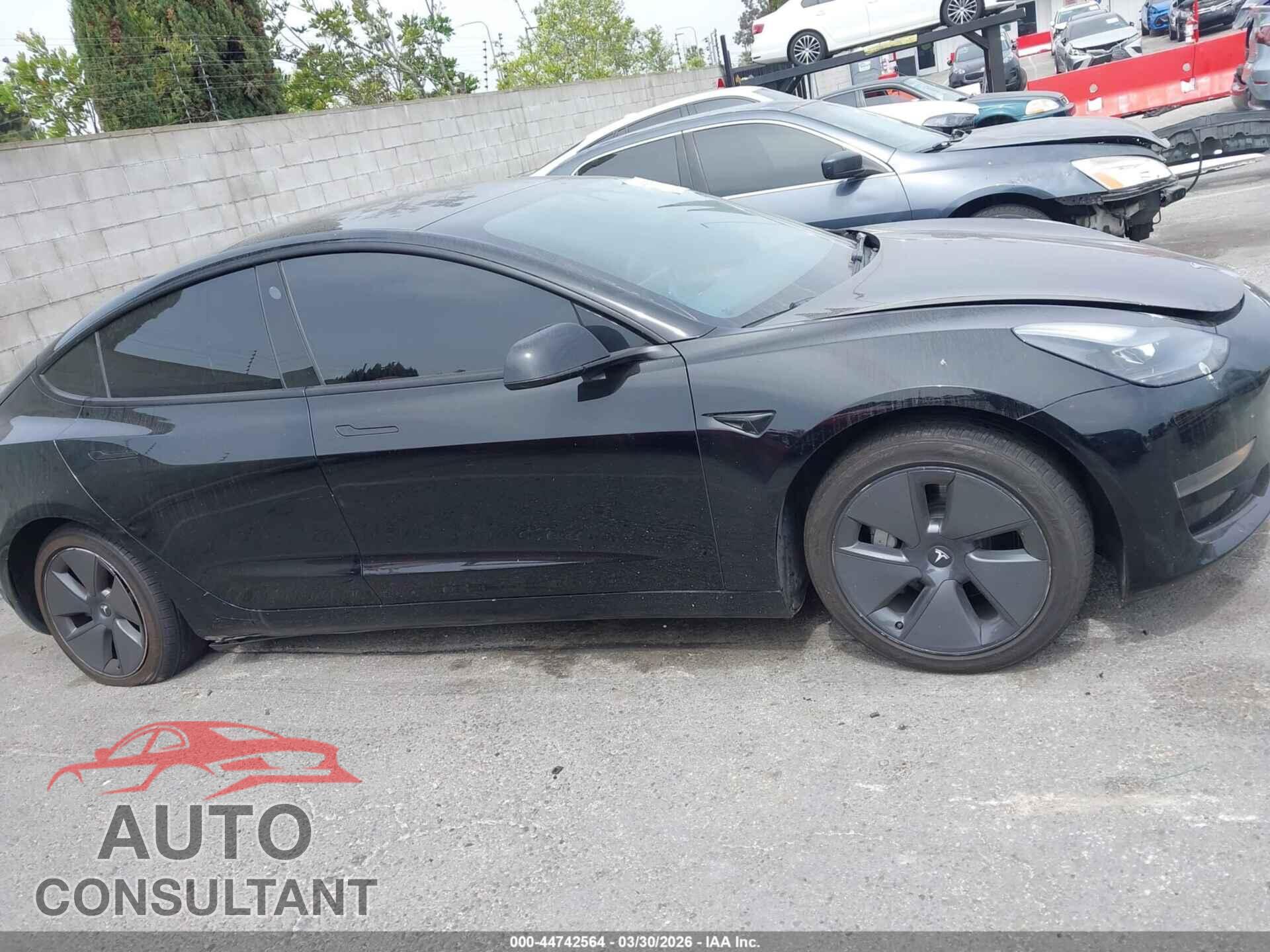 TESLA MODEL 3 2023 - 5YJ3E1EA3PF457404