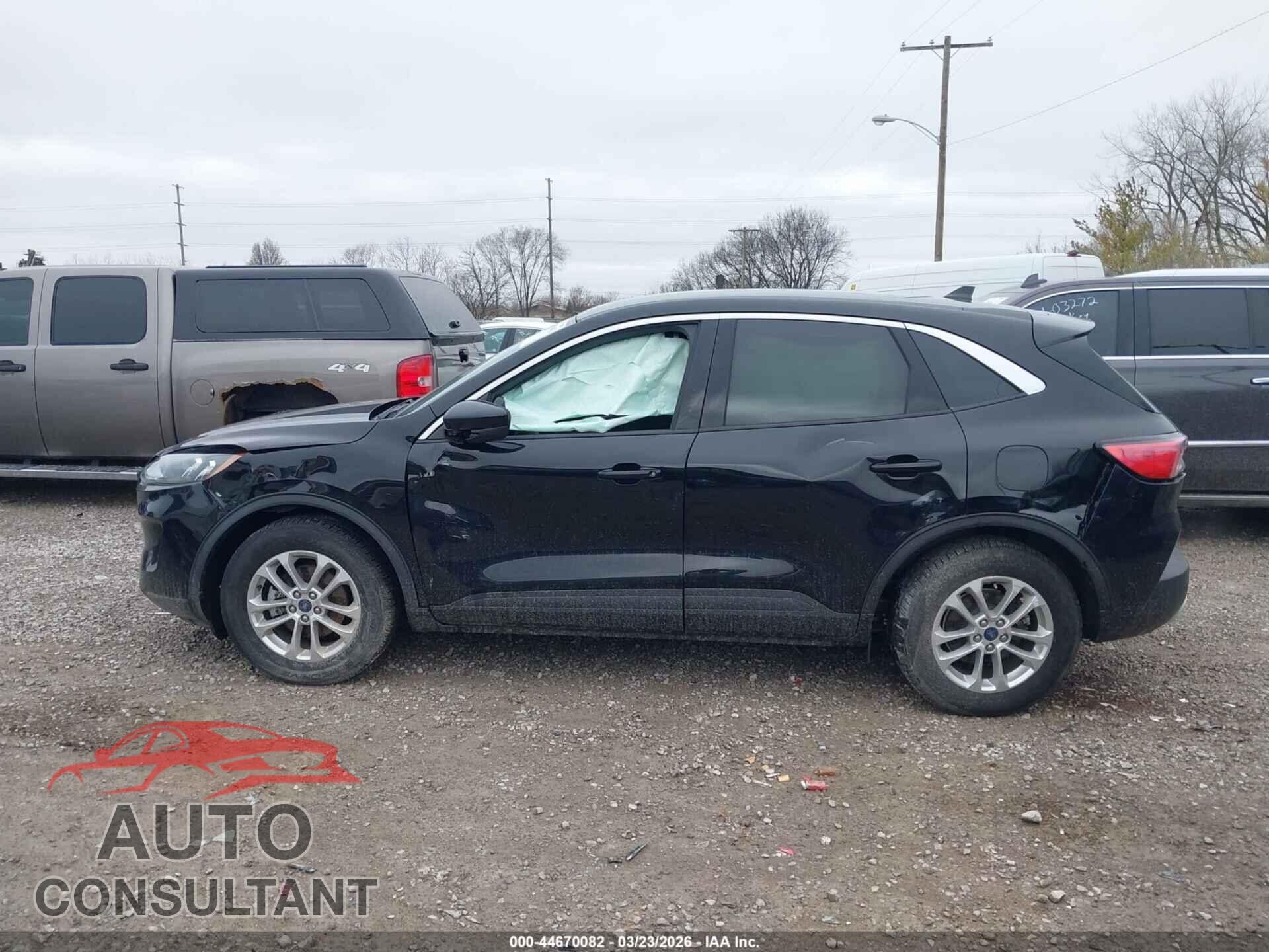 FORD ESCAPE 2020 - 1FMCU0G61LUA28815