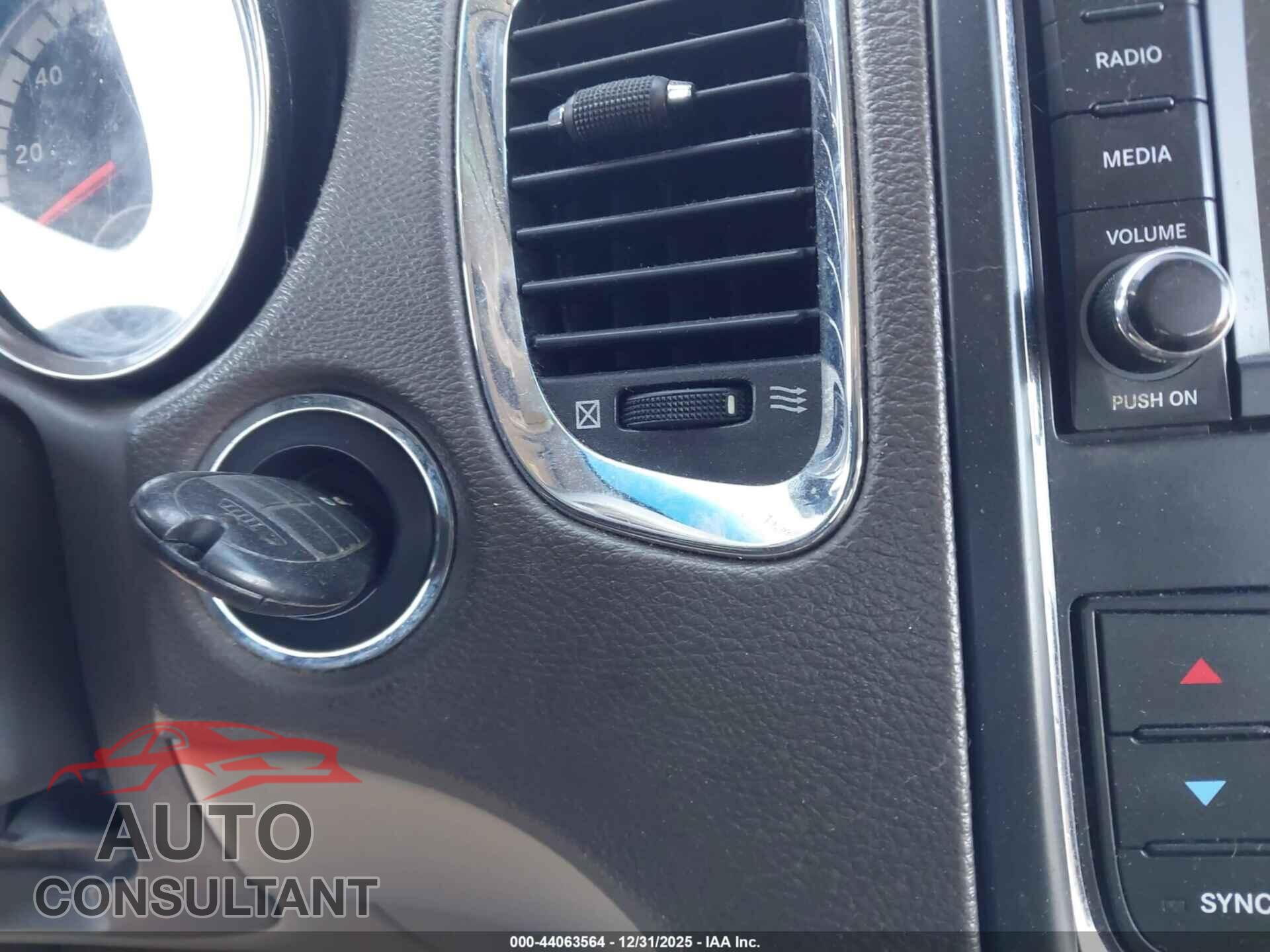 DODGE DURANGO 2013 - 1C4RDHAG4DC694511