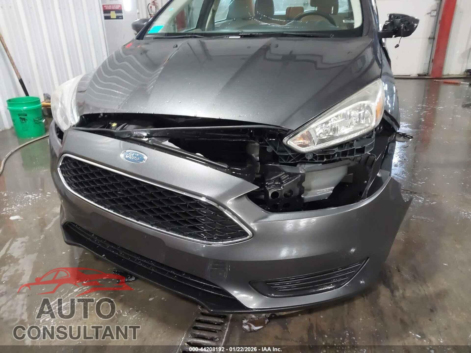 FORD FOCUS 2017 - 1FADP3F25HL229877