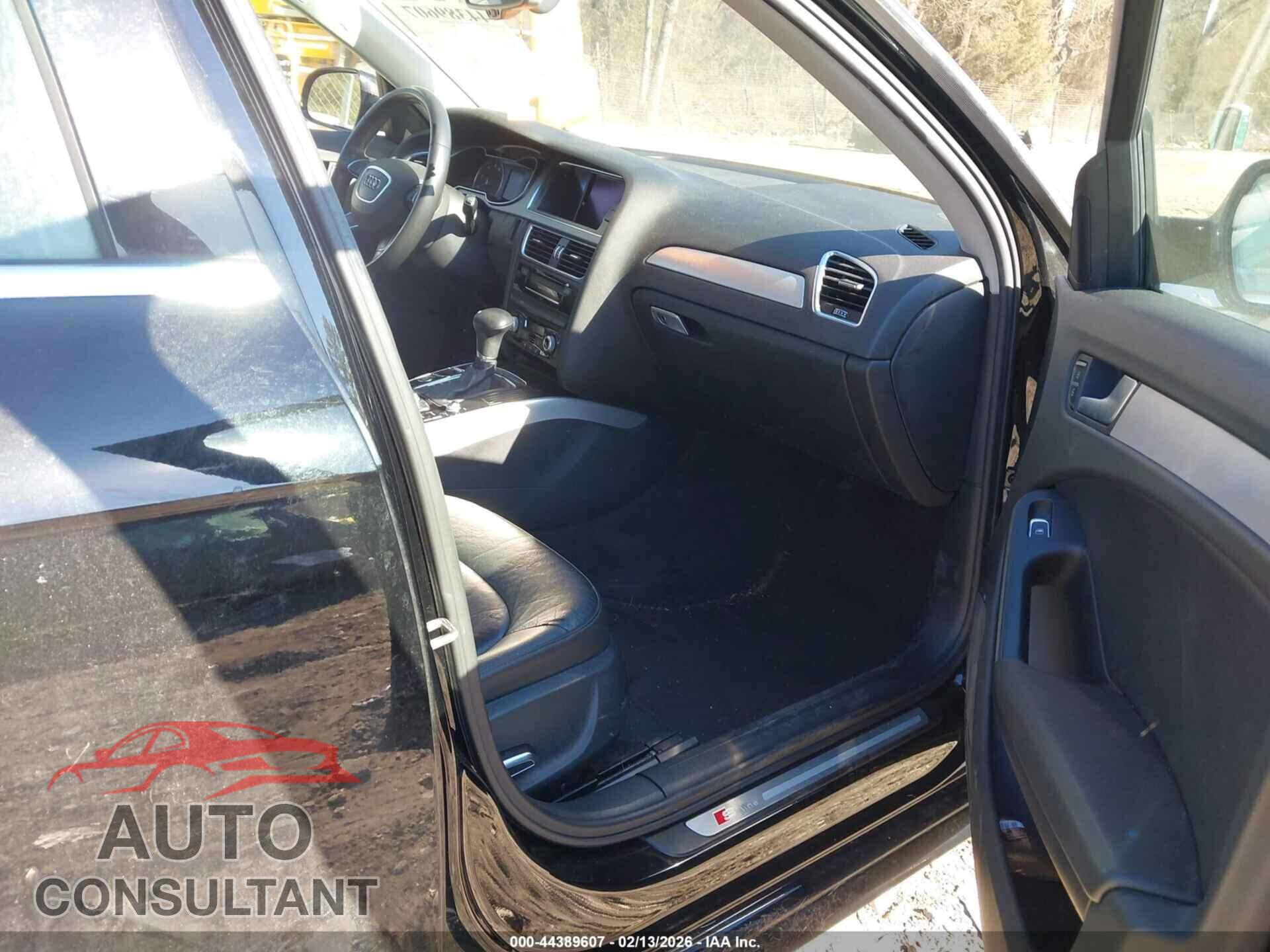 AUDI A4 2014 - WAUEFAFL4EA004143