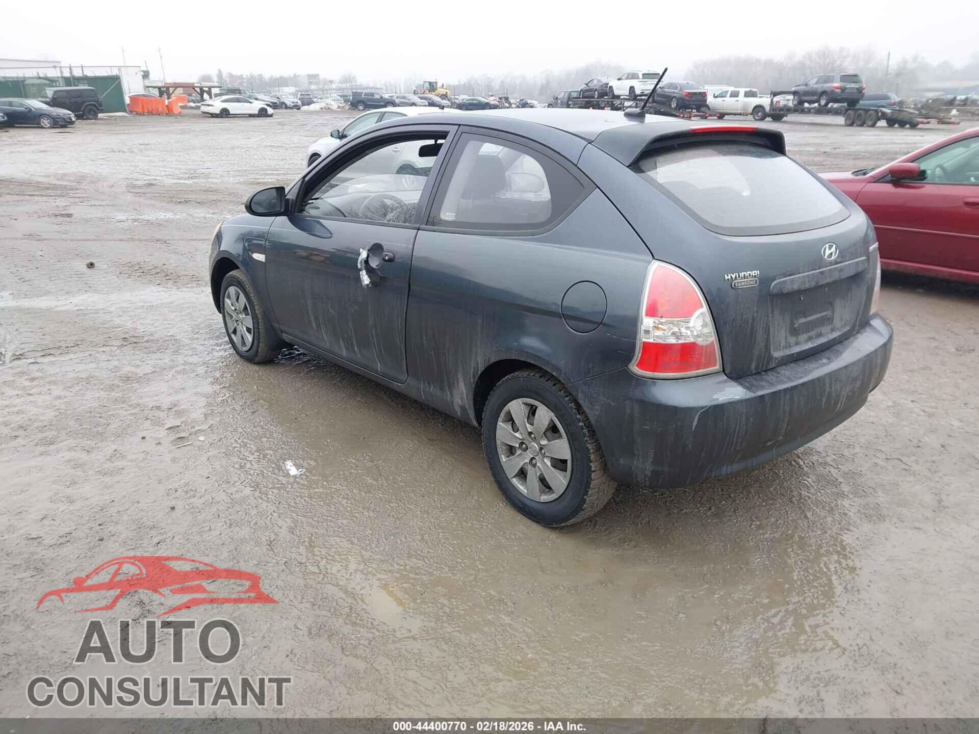 HYUNDAI ACCENT 2009 - KMHCM36C79U141055