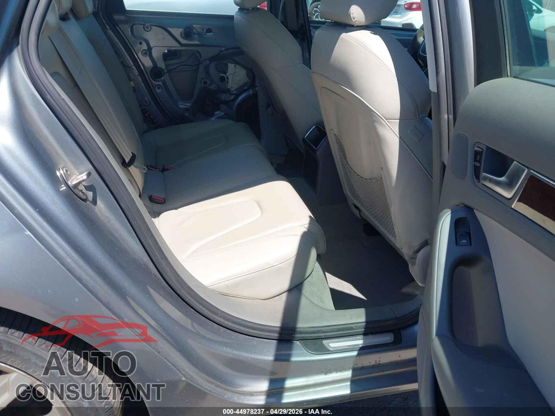 AUDI A4 2010 - WAUSFAFL2AA058263