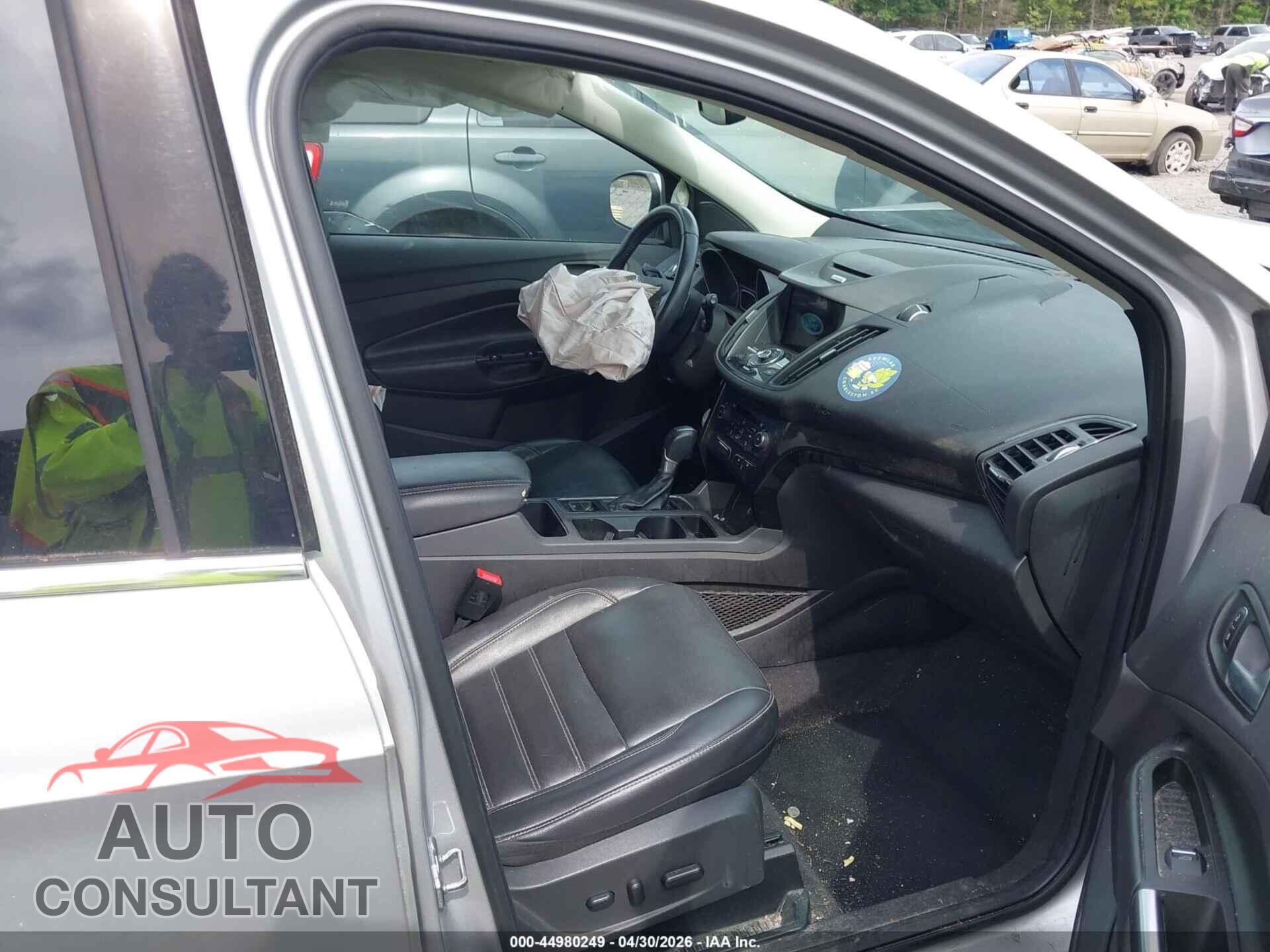 FORD ESCAPE 2017 - 1FMCU0JD4HUC57326