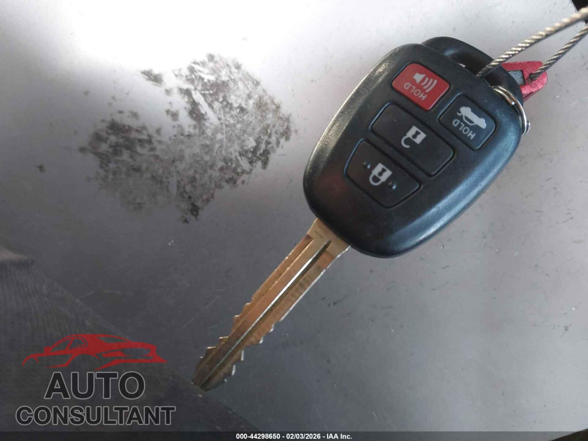TOYOTA COROLLA 2014 - 2T1BPRHEXEC011285